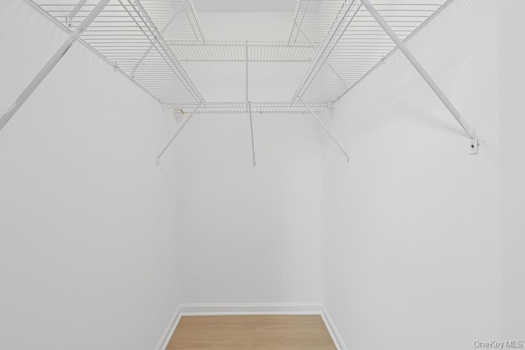 Condo Sutton  Westchester County, NY 10549, MLS-975571-17