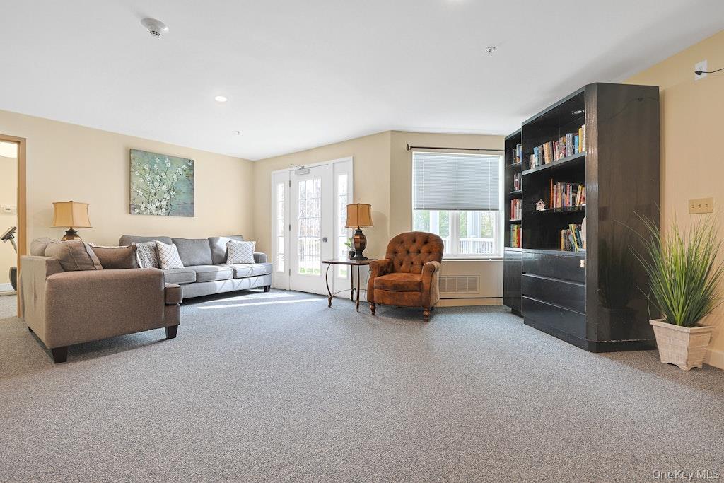 Condo Sutton  Westchester County, NY 10549, MLS-975571-22