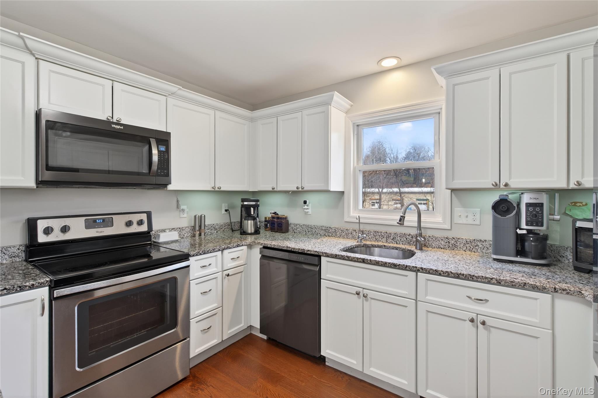 Single Family Valley  Orange County, NY 12586, MLS-975585-12