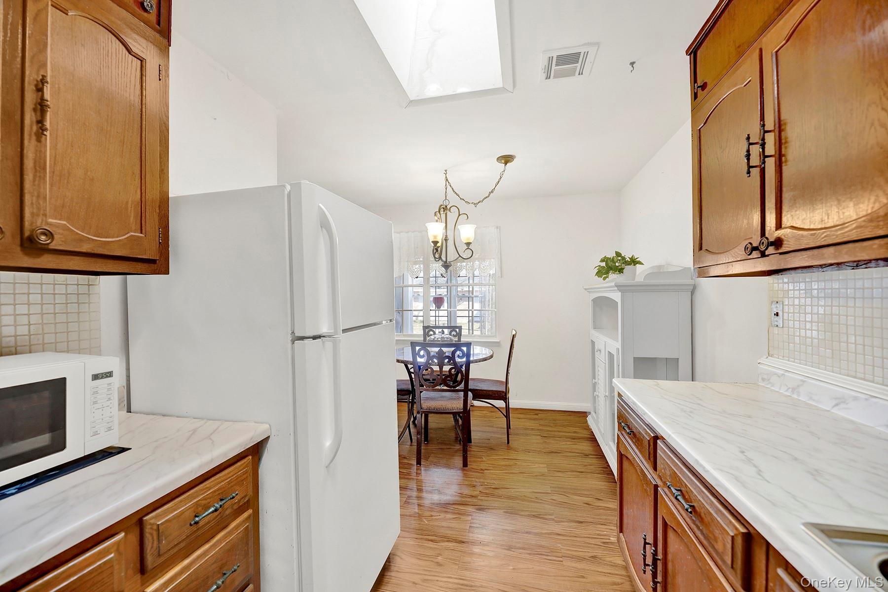 Condo Berwick  Suffolk County, NY 11961, MLS-975589-4