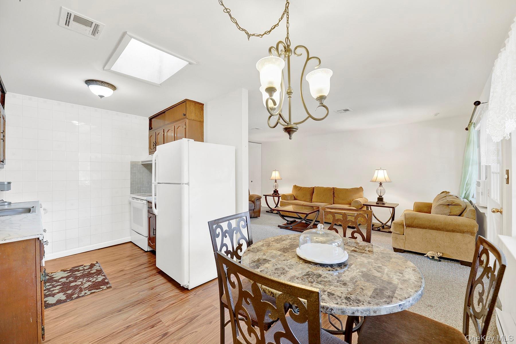 Condo Berwick  Suffolk County, NY 11961, MLS-975589-5