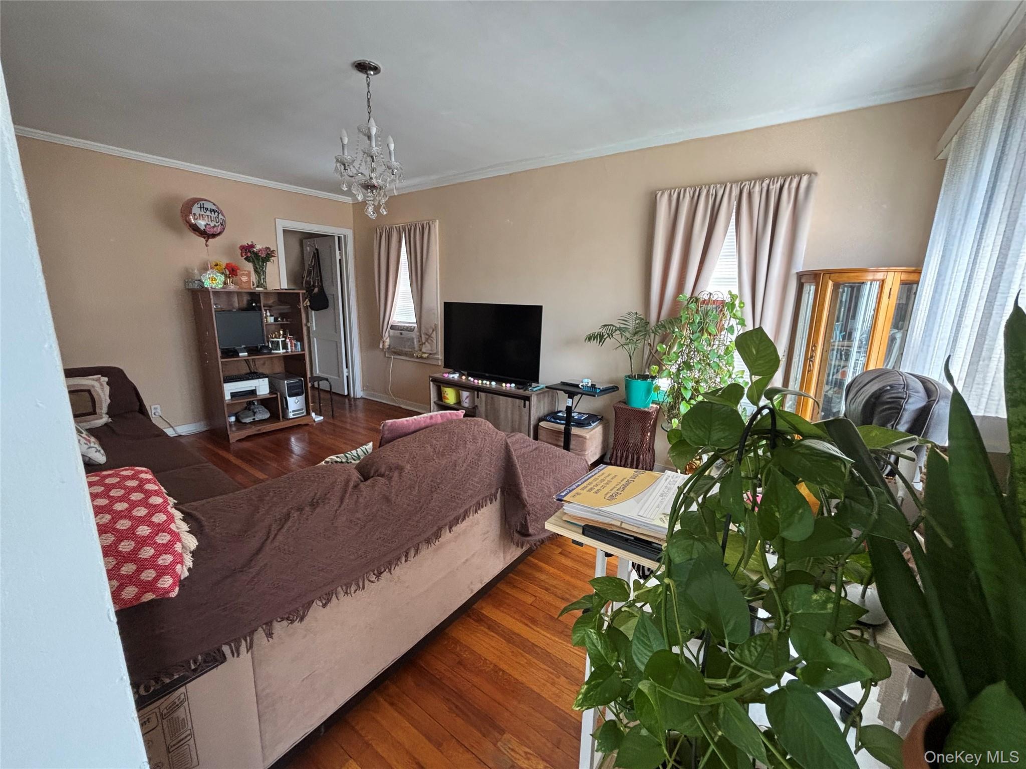 Single Family Catherine  Nassau County, NY 11003, MLS-975597-15
