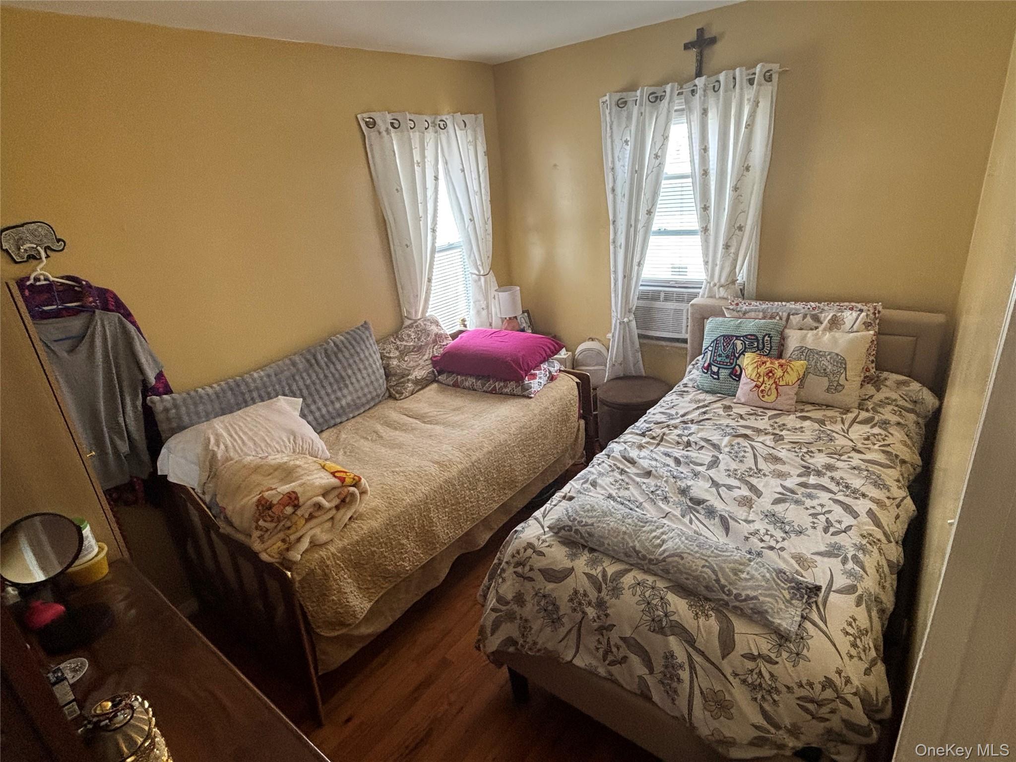 Single Family Catherine  Nassau County, NY 11003, MLS-975597-19
