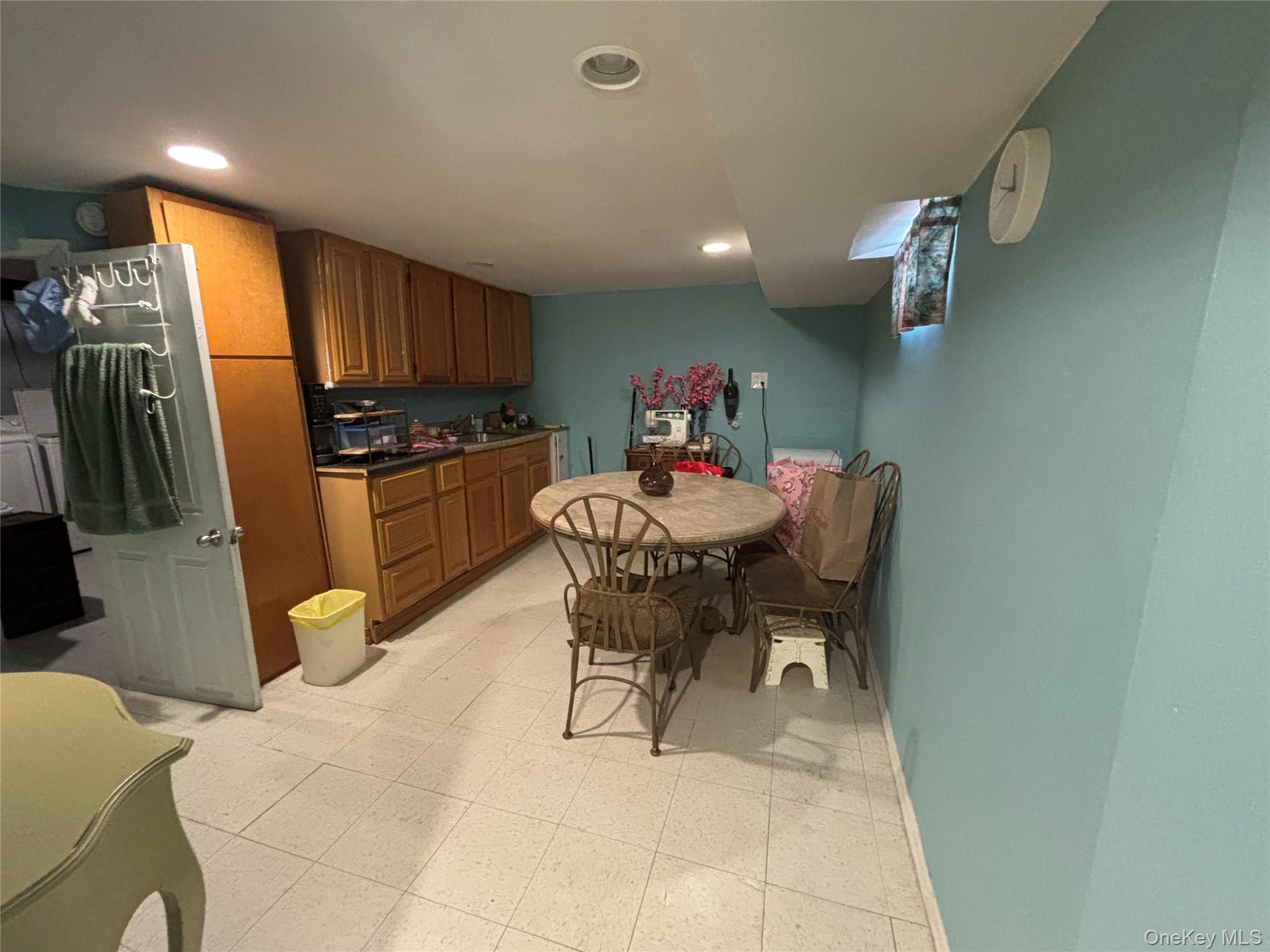 Single Family Catherine  Nassau County, NY 11003, MLS-975597-26