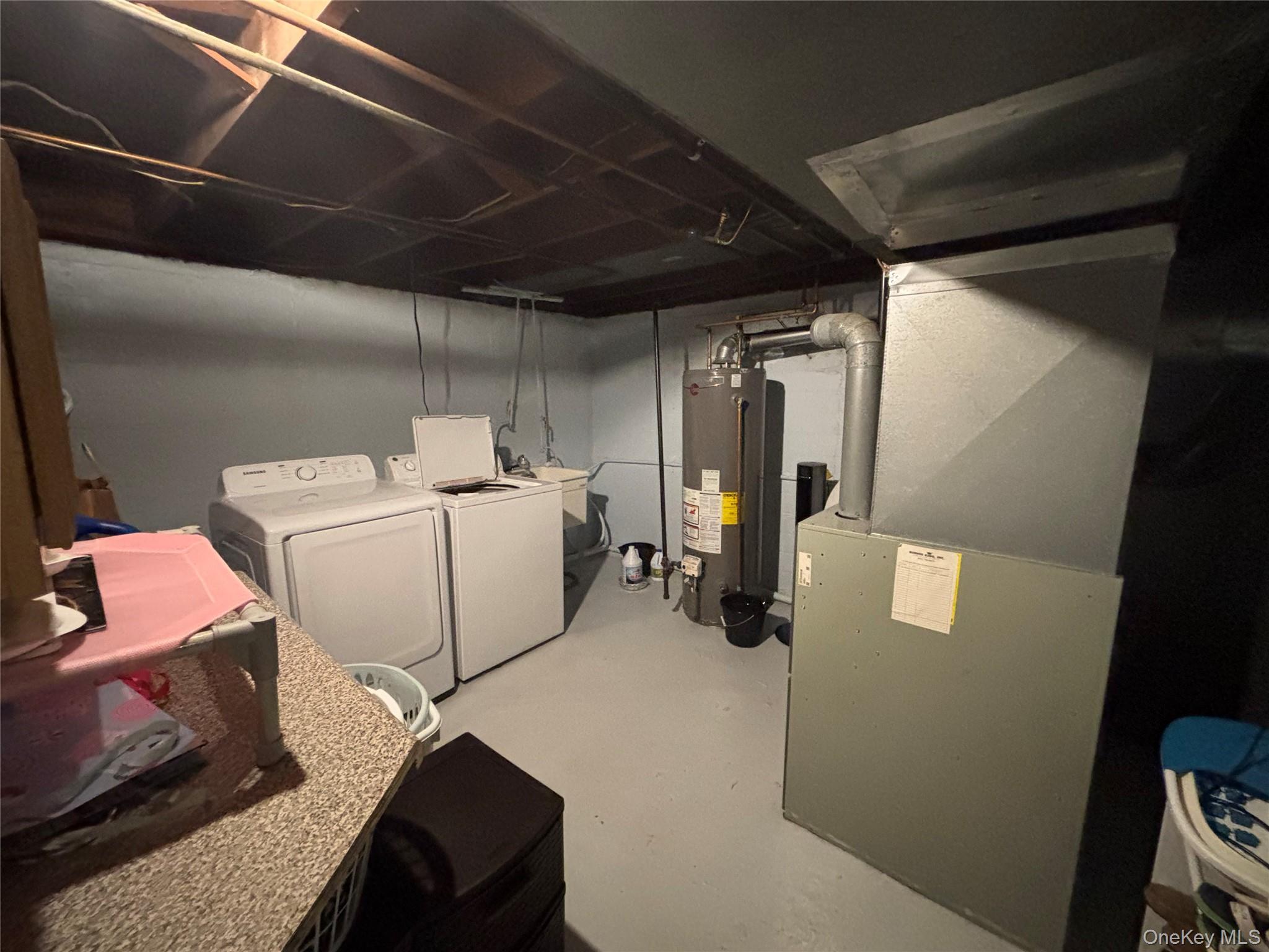 Single Family Catherine  Nassau County, NY 11003, MLS-975597-28