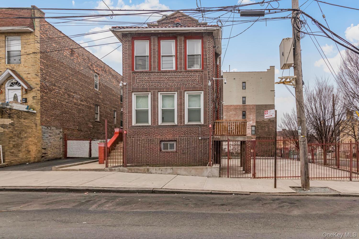 Single Family 179th  Bronx, NY 10453, MLS-975600-10
