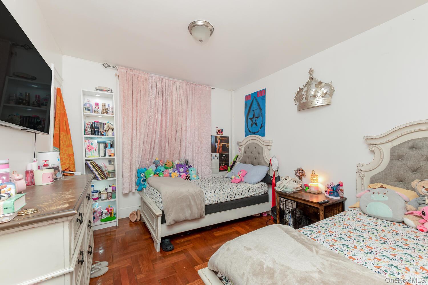 Single Family 179th  Bronx, NY 10453, MLS-975600-18