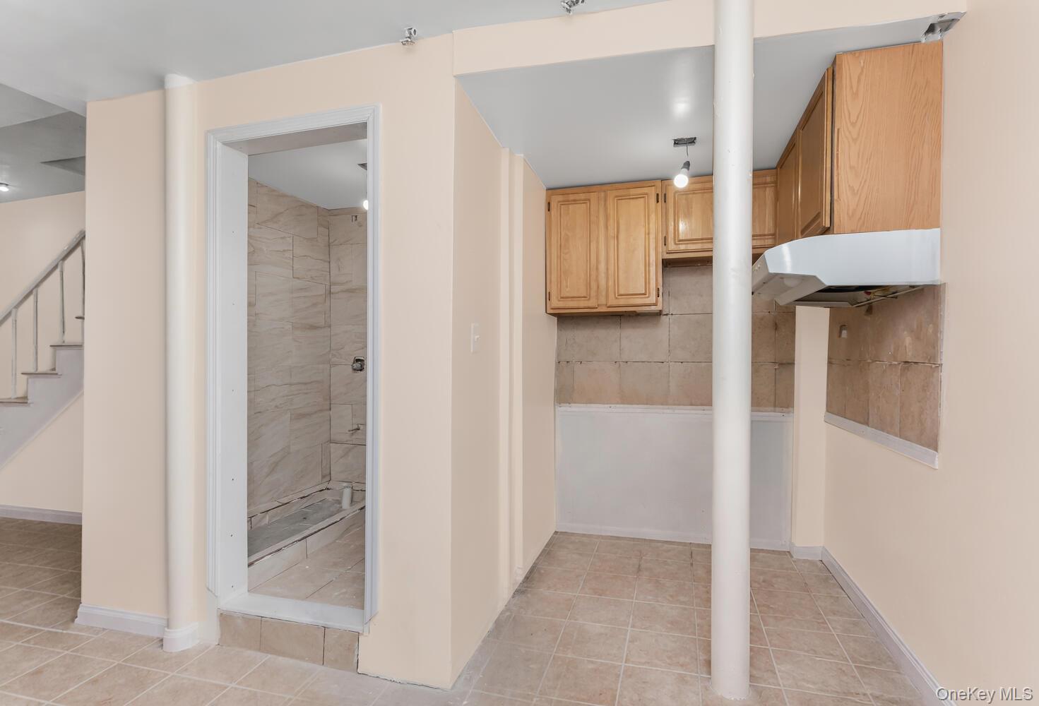 Single Family 179th  Bronx, NY 10453, MLS-975600-23