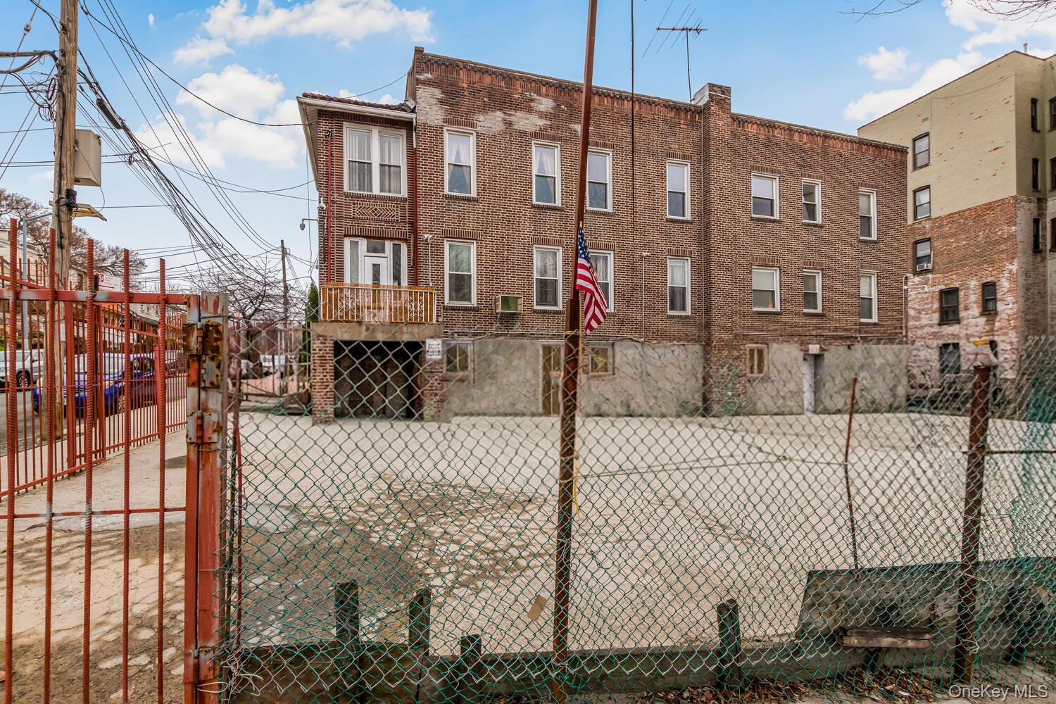 Single Family 179th  Bronx, NY 10453, MLS-975600-4