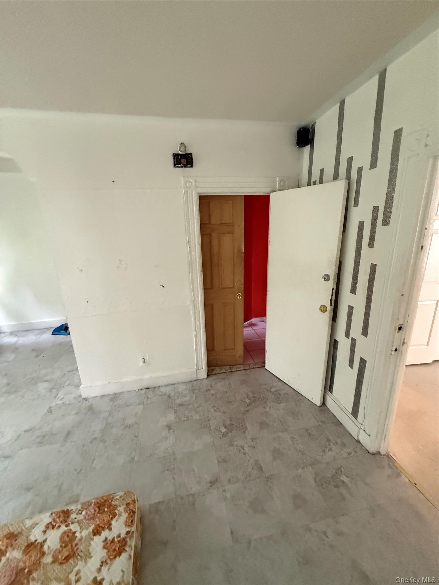 Single Family Dean  Brooklyn, NY 11233, MLS-975601-16