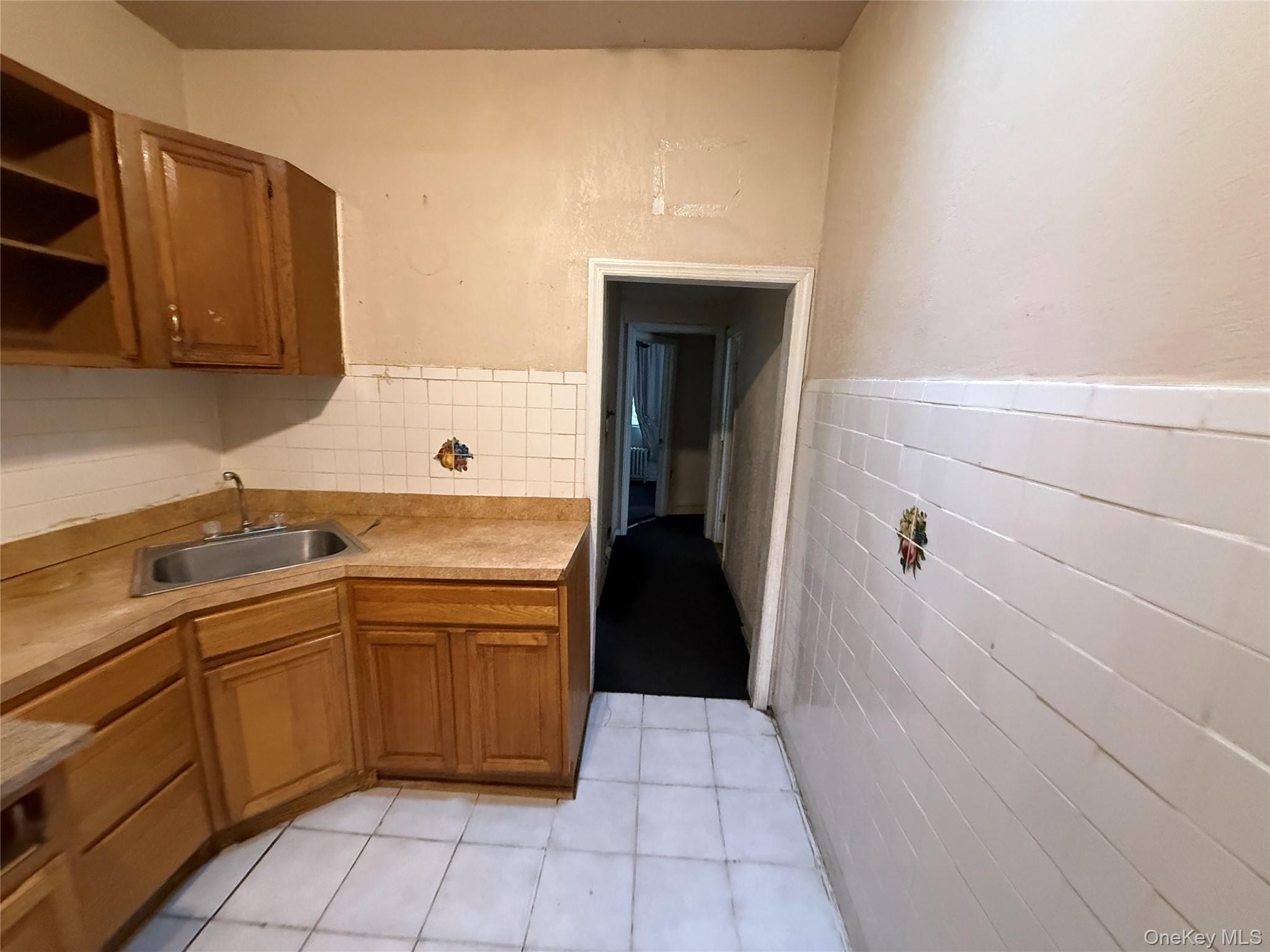Single Family Dean  Brooklyn, NY 11233, MLS-975601-9