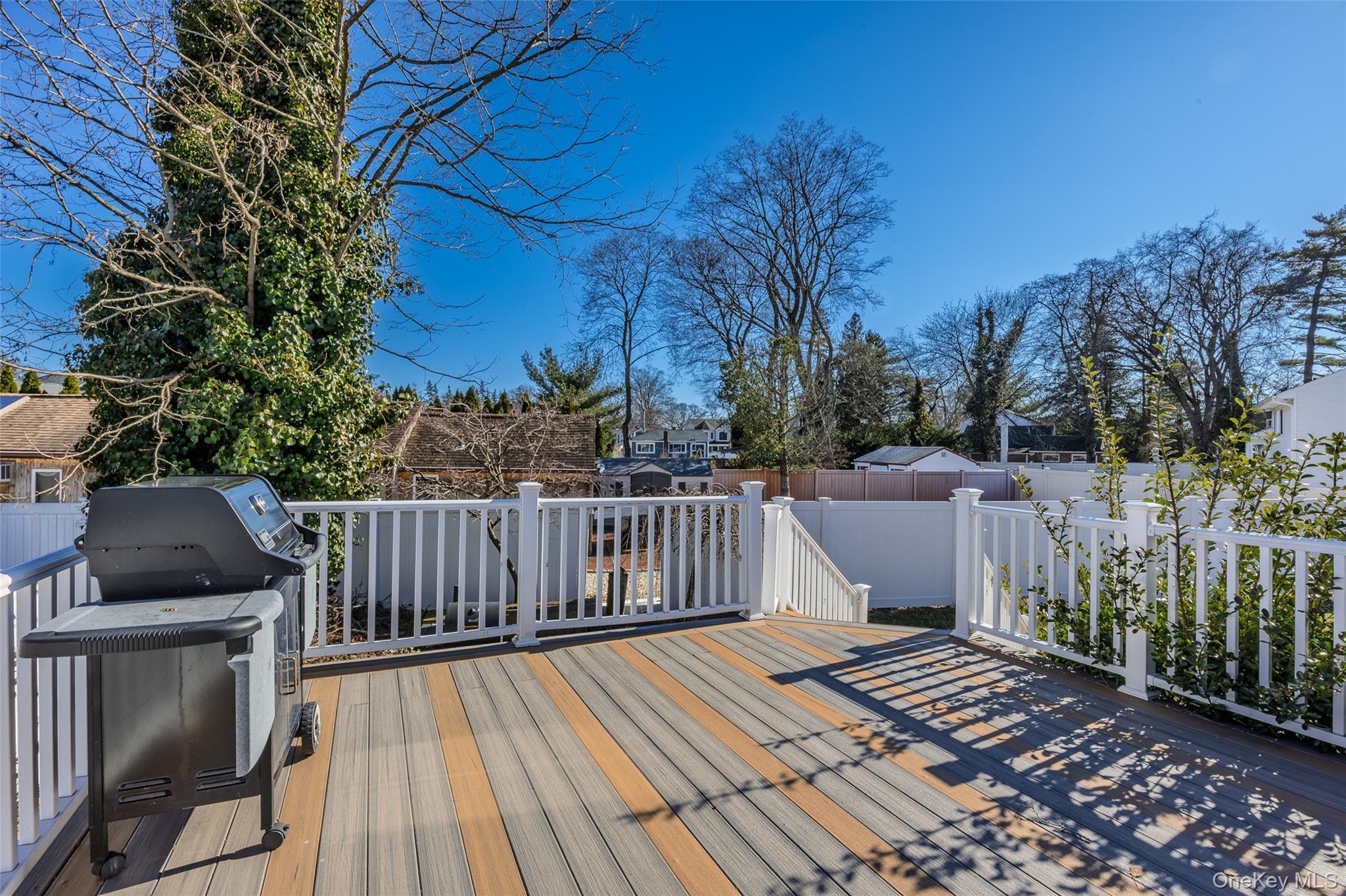 Single Family Beltagh  Nassau County, NY 11793, MLS-975605-5