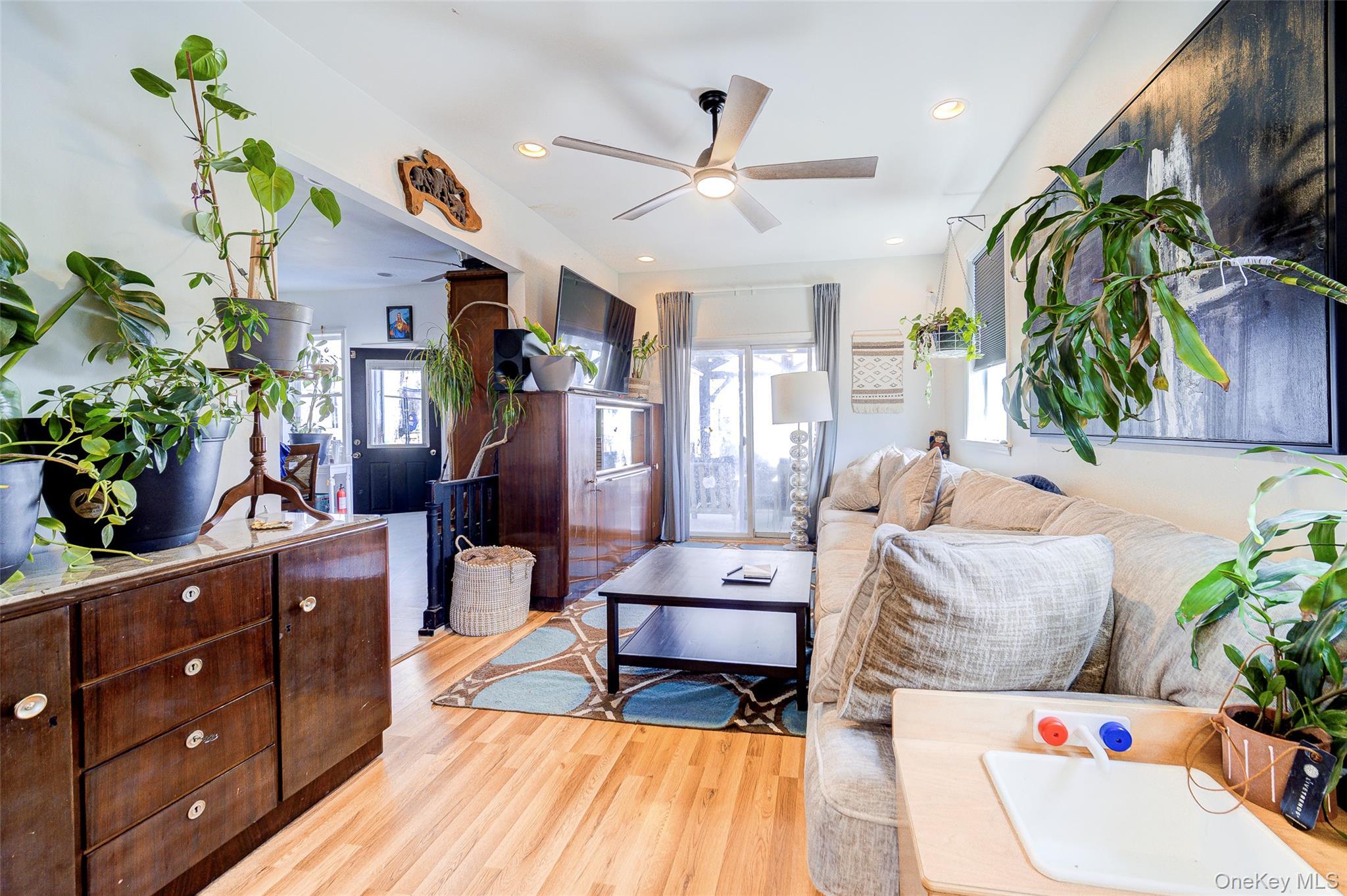 Single Family Grove  Ulster County, NY 12528, MLS-975609-2