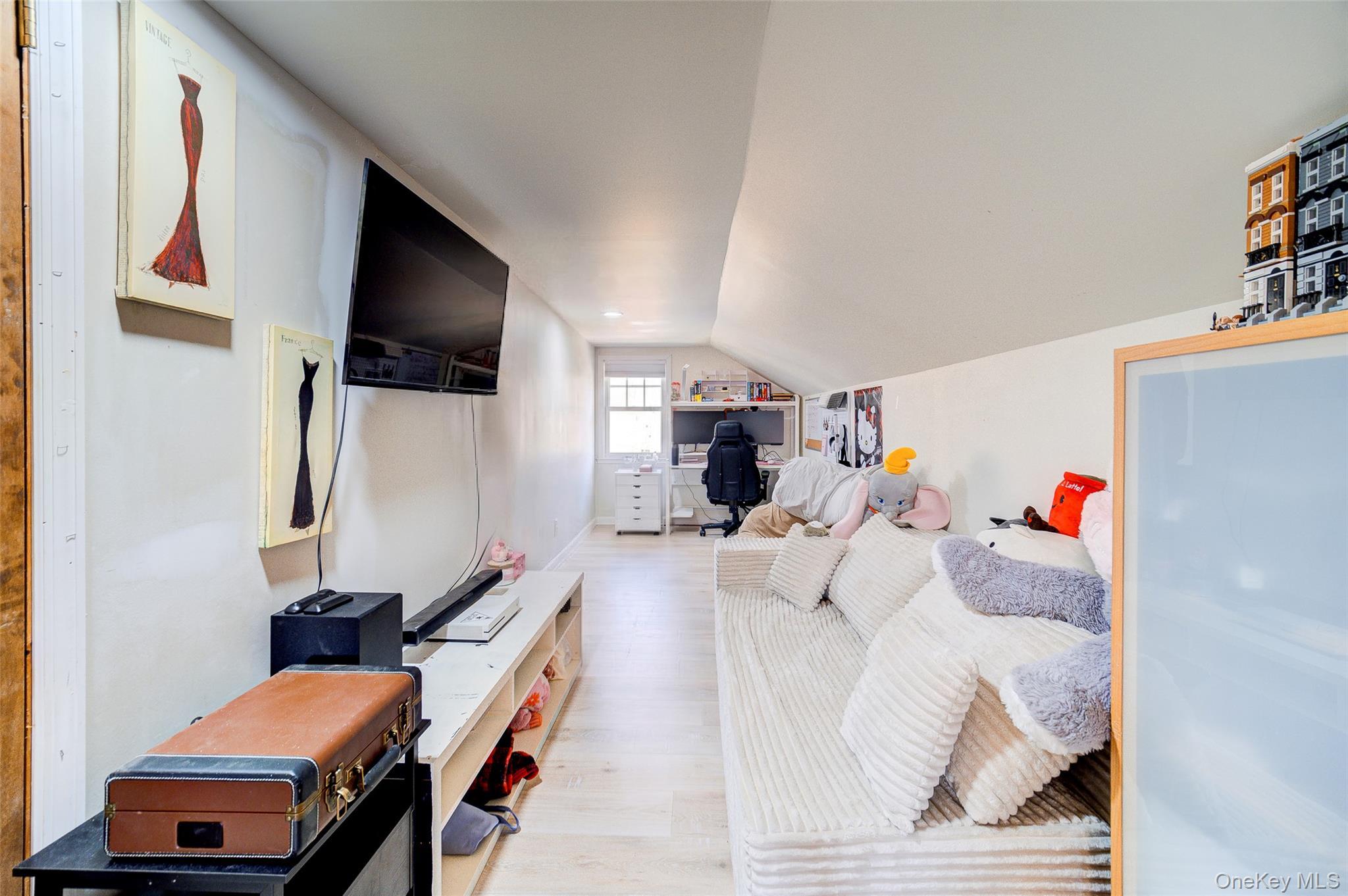 Single Family Grove  Ulster County, NY 12528, MLS-975609-24