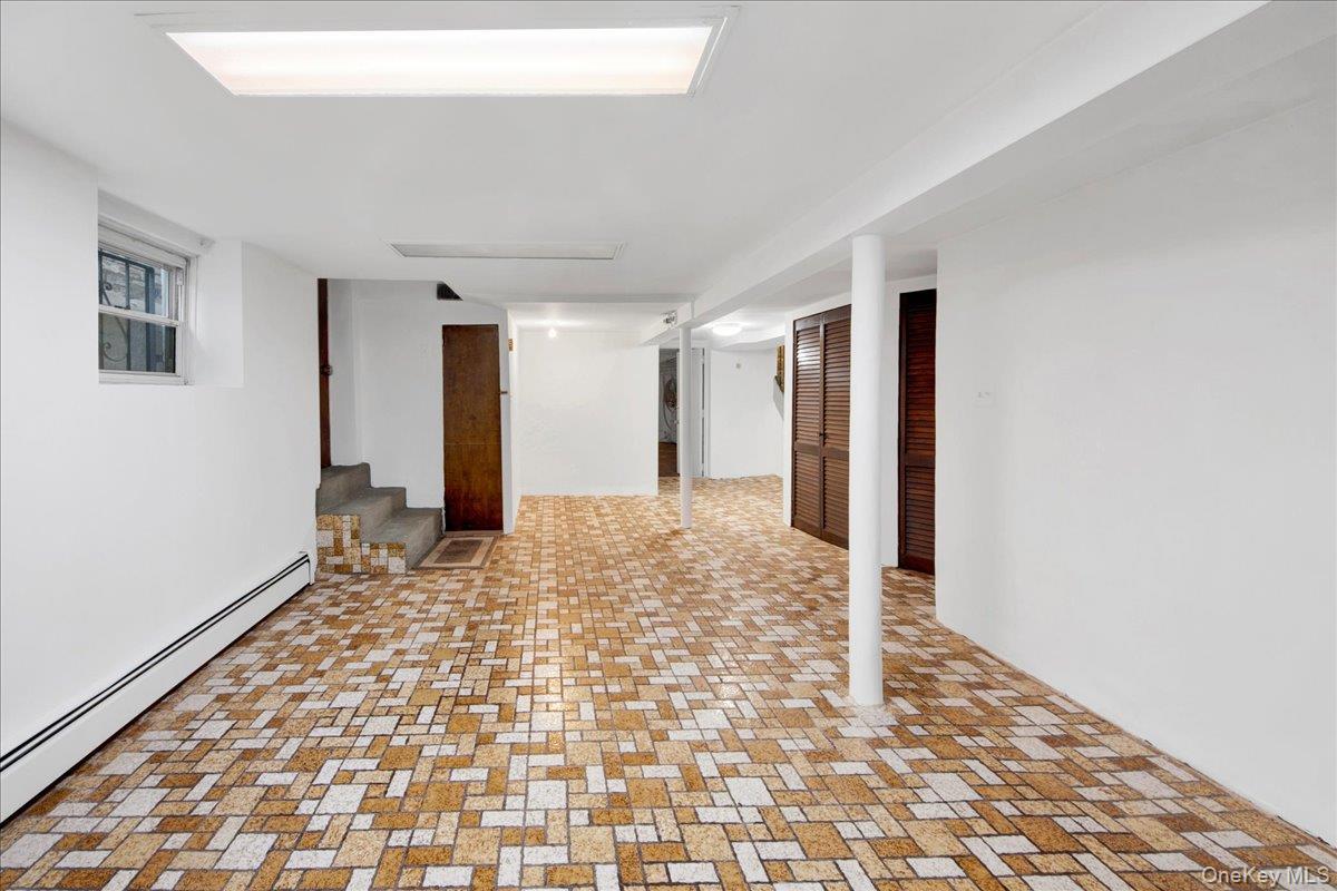 Single Family Haight  Bronx, NY 10461, MLS-975617-11