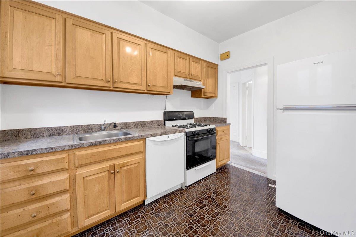 Single Family Haight  Bronx, NY 10461, MLS-975617-19