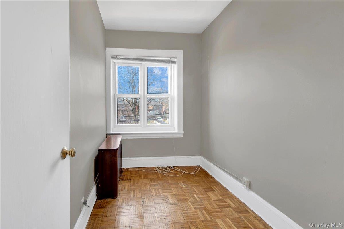Single Family Haight  Bronx, NY 10461, MLS-975617-23