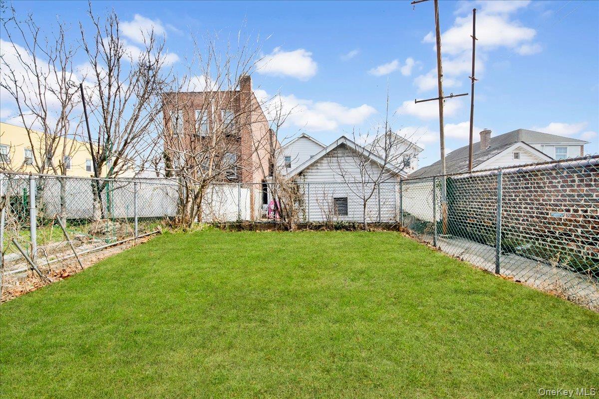 Single Family Haight  Bronx, NY 10461, MLS-975617-27