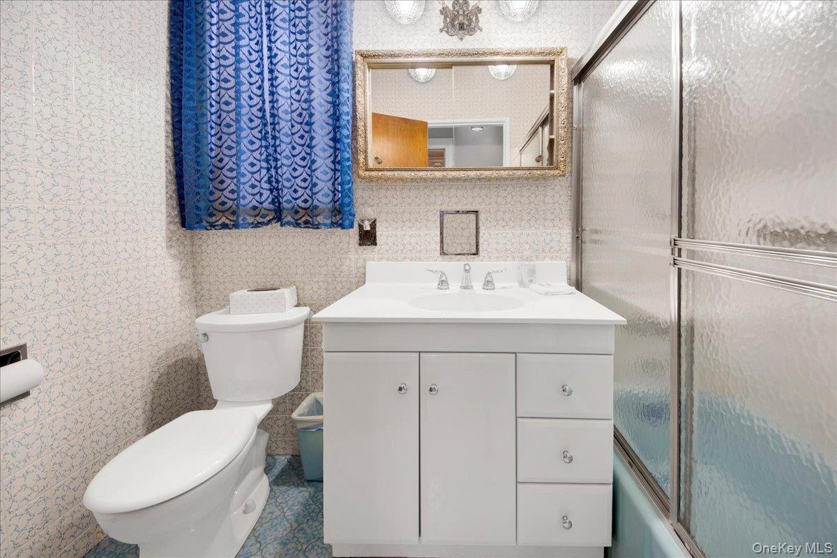 Single Family Haight  Bronx, NY 10461, MLS-975617-8