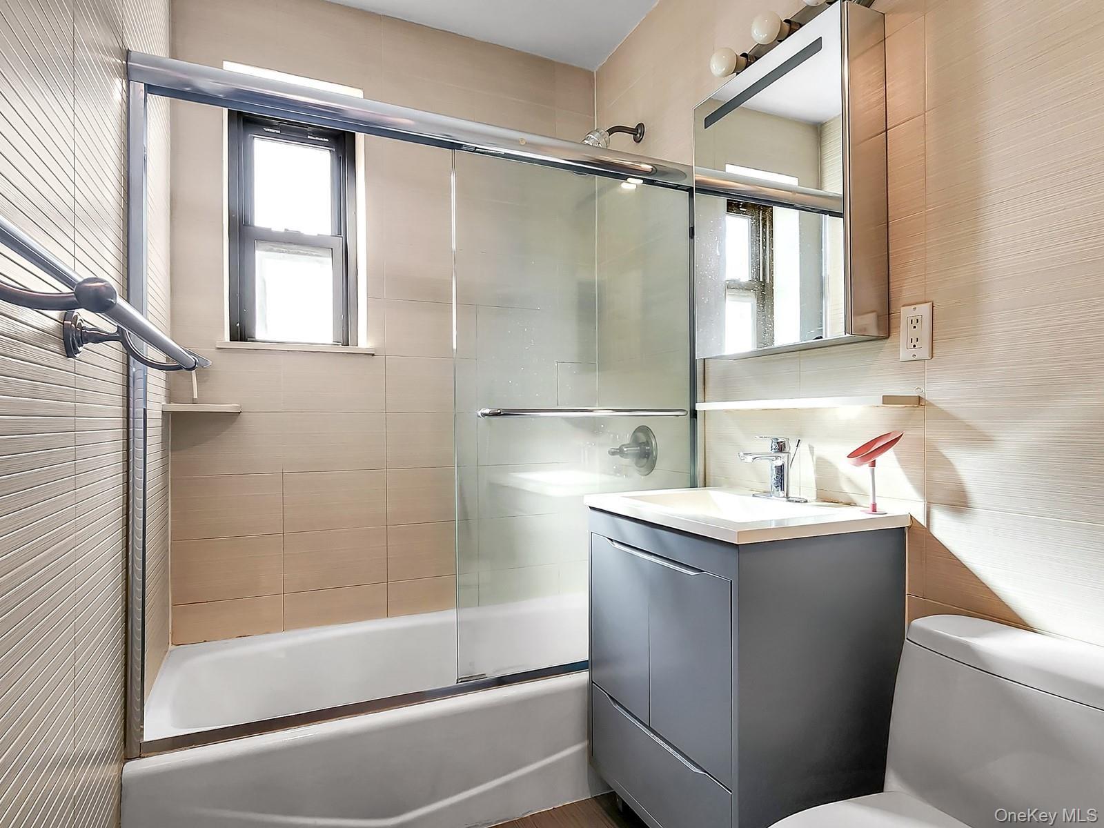 Coop 137th  Queens, NY 11354, MLS-975620-8