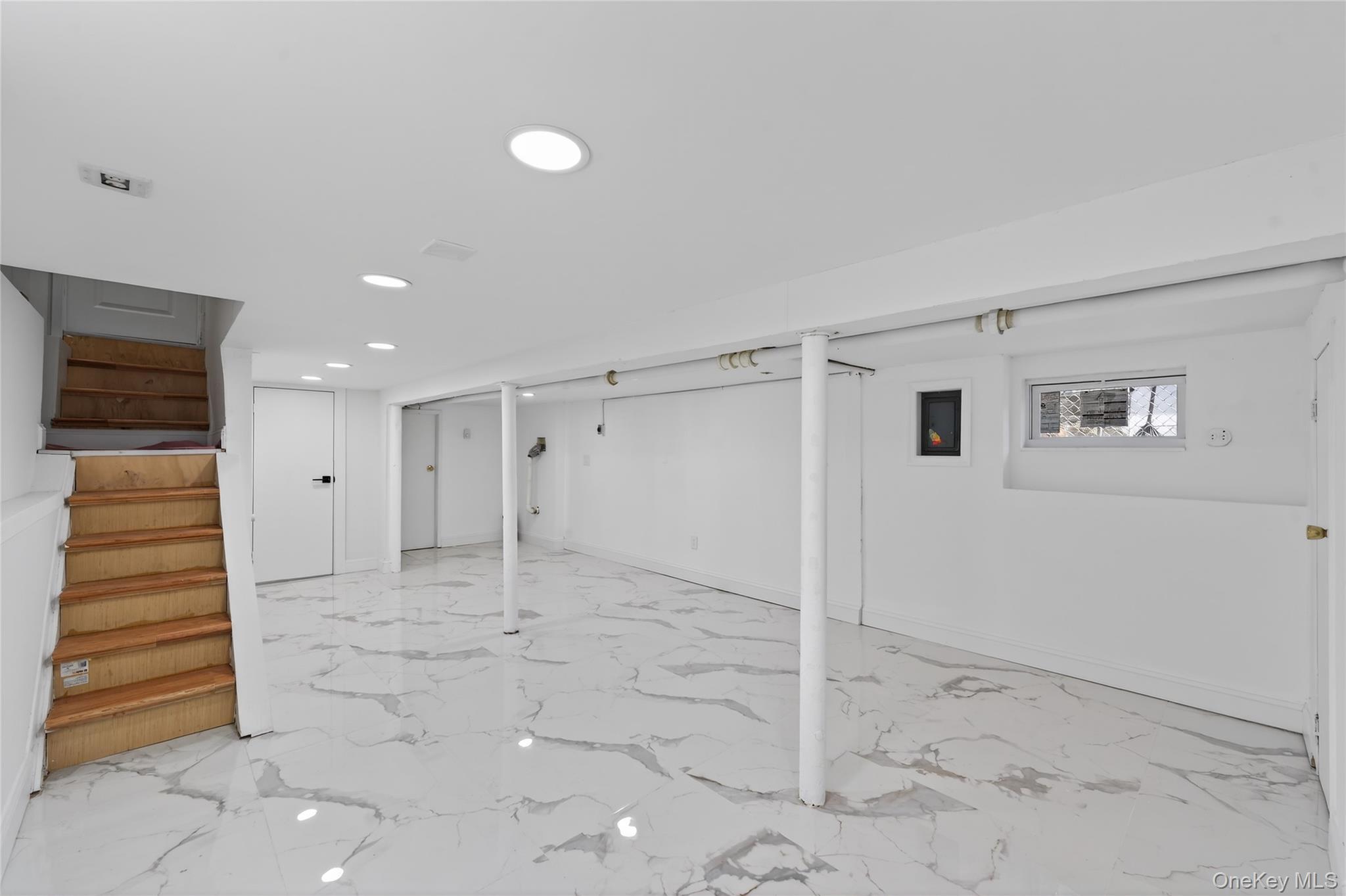 Single Family 140th  Queens, NY 11434, MLS-975637-21