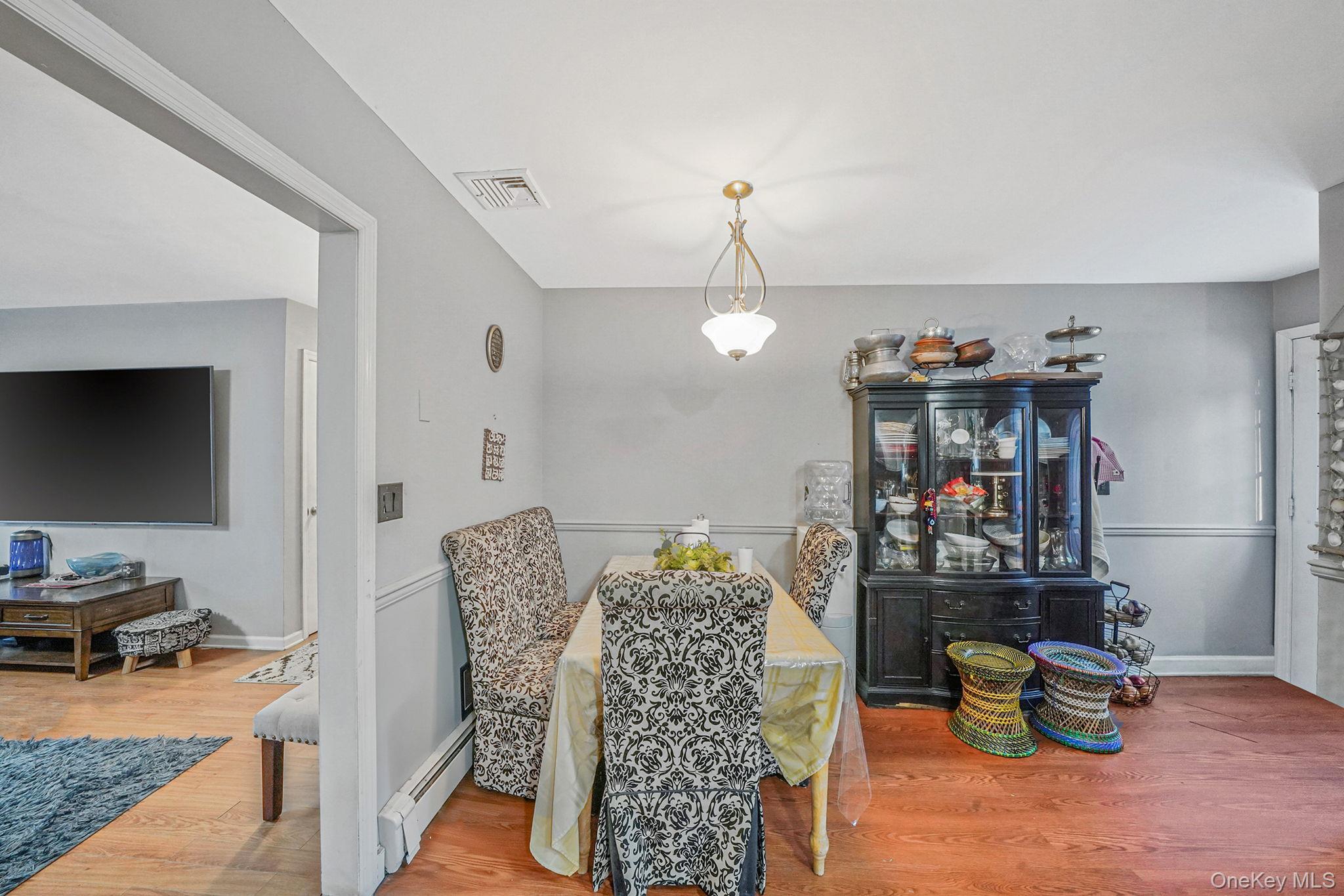 Single Family Buchanan  Suffolk County, NY 11727, MLS-975642-10