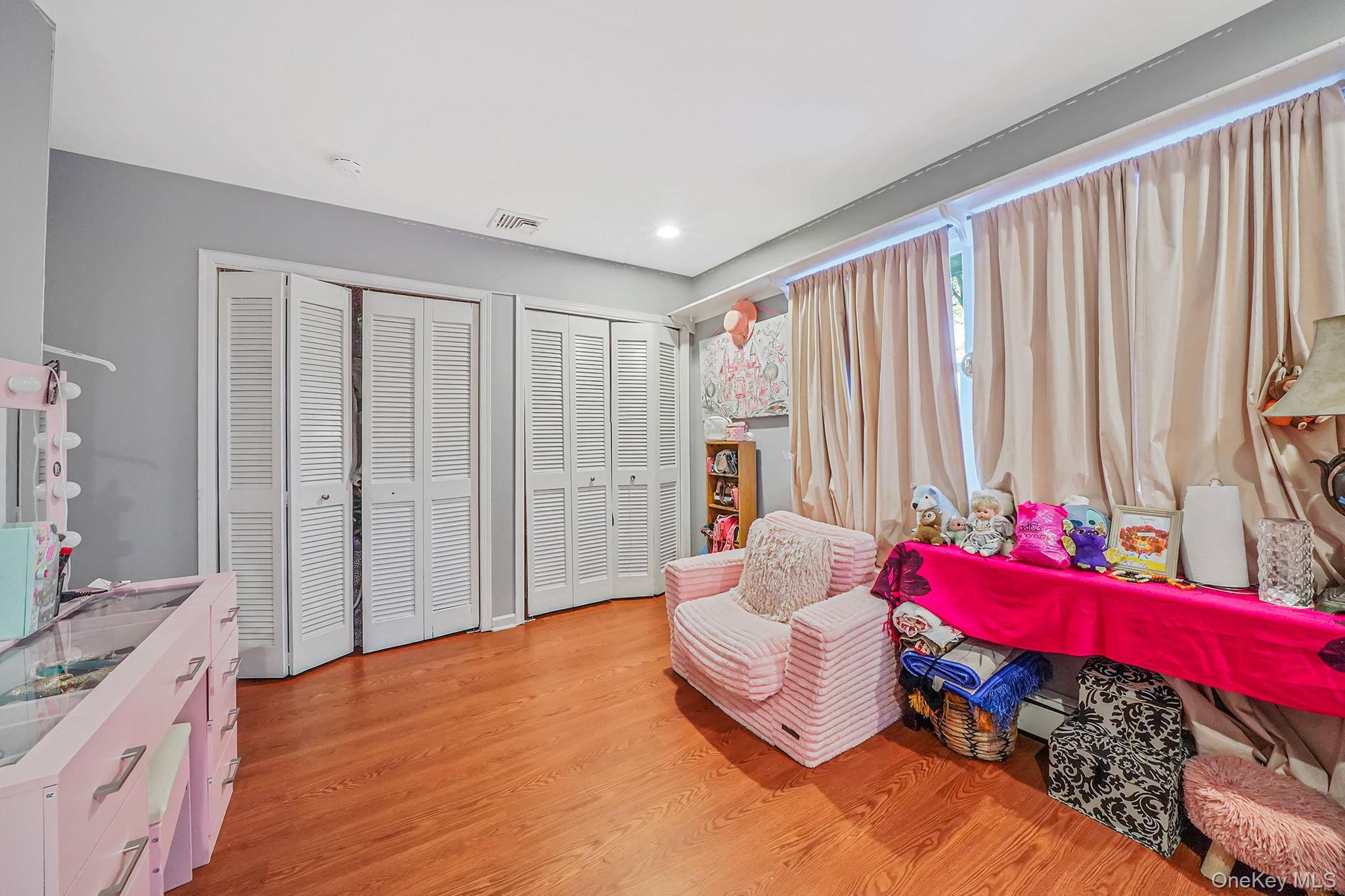 Single Family Buchanan  Suffolk County, NY 11727, MLS-975642-16