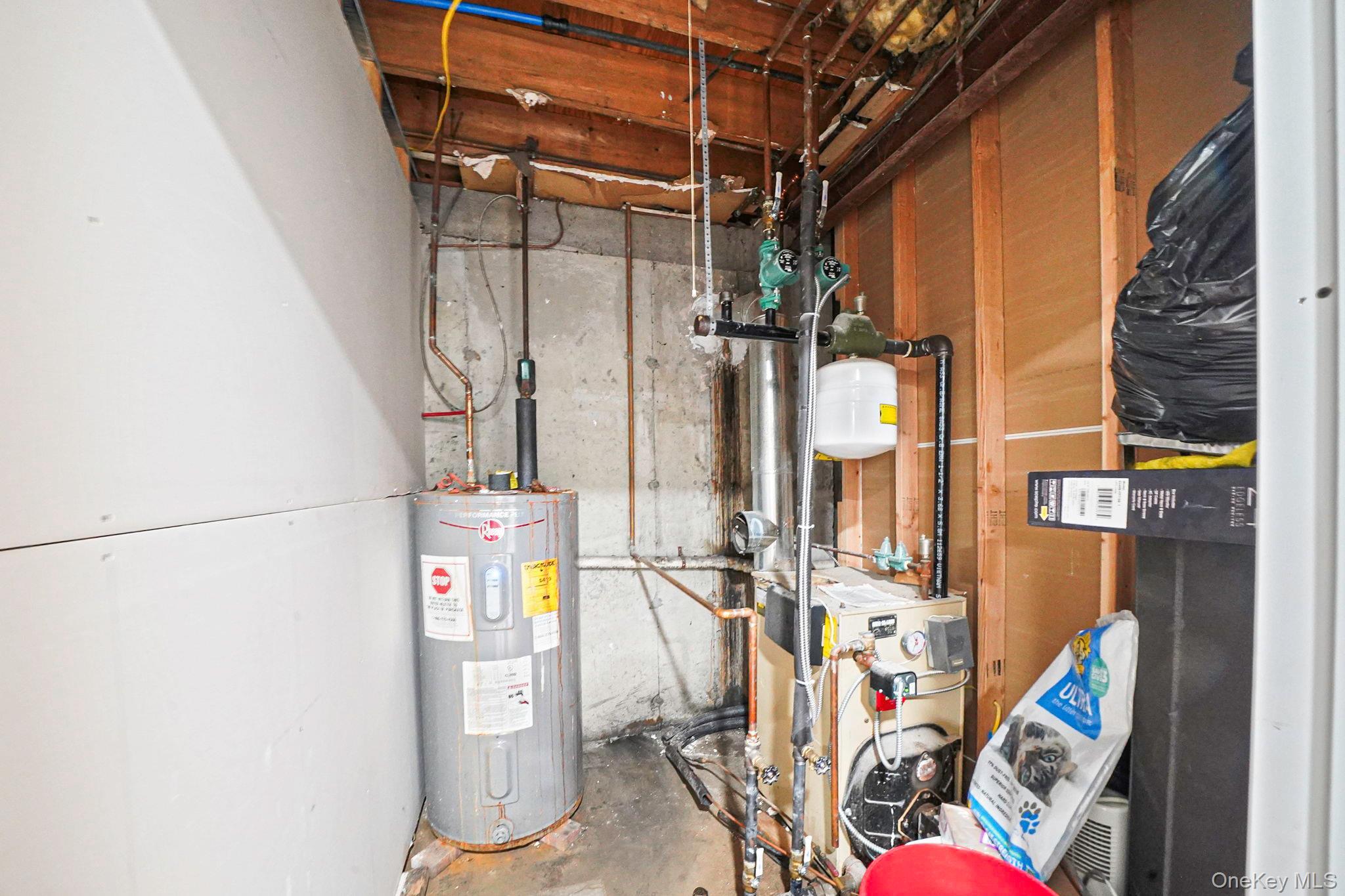 Single Family Buchanan  Suffolk County, NY 11727, MLS-975642-24