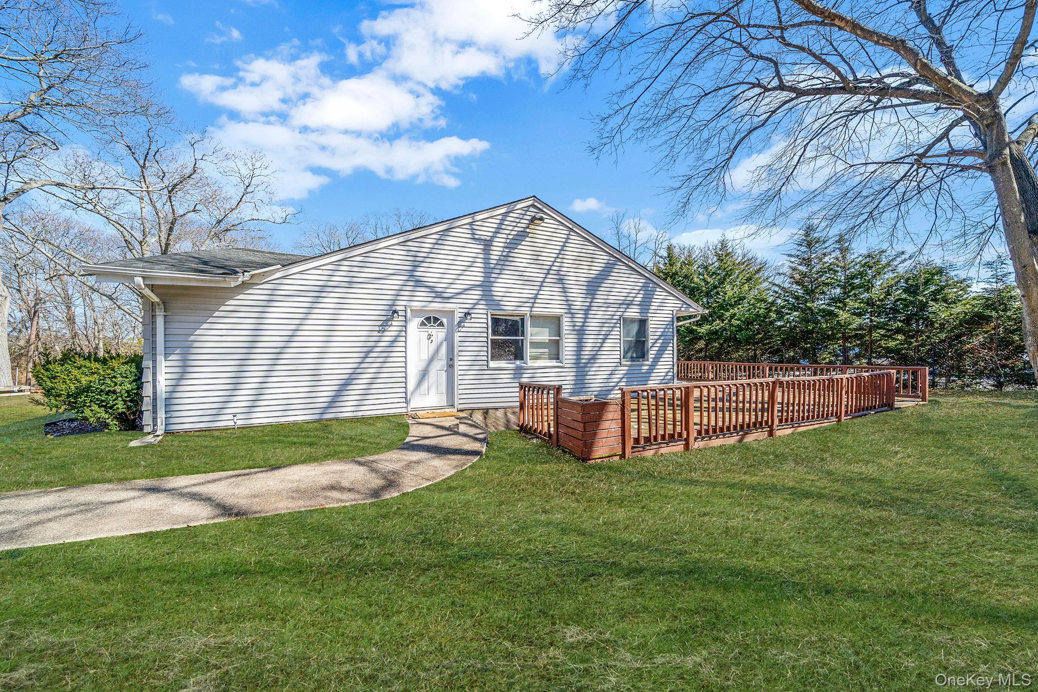 Single Family Buchanan  Suffolk County, NY 11727, MLS-975642-28