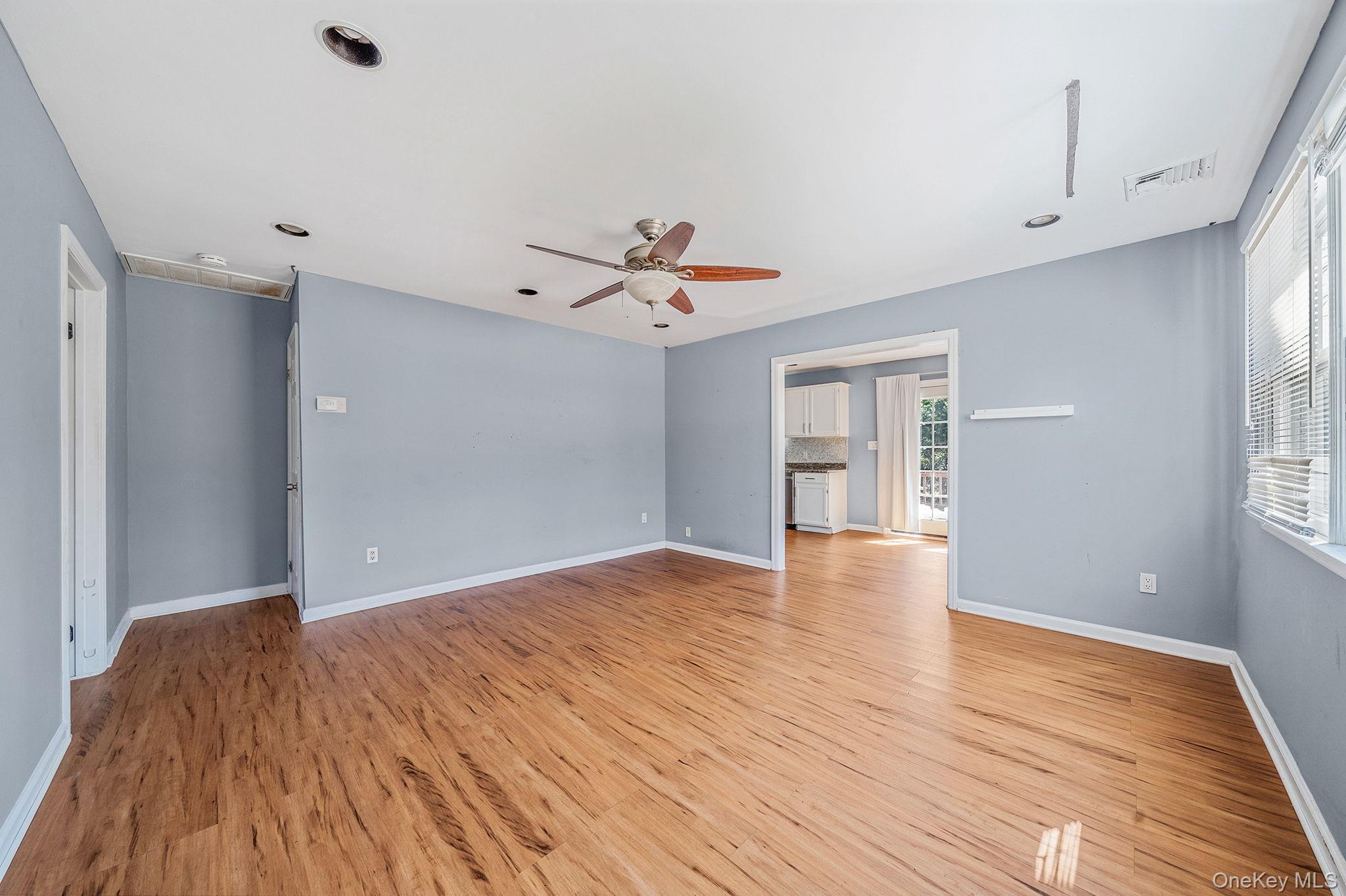 Single Family Buchanan  Suffolk County, NY 11727, MLS-975642-34