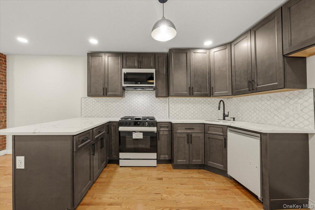 Single Family Malcolm X  Brooklyn, NY 11233, MLS-975649-26