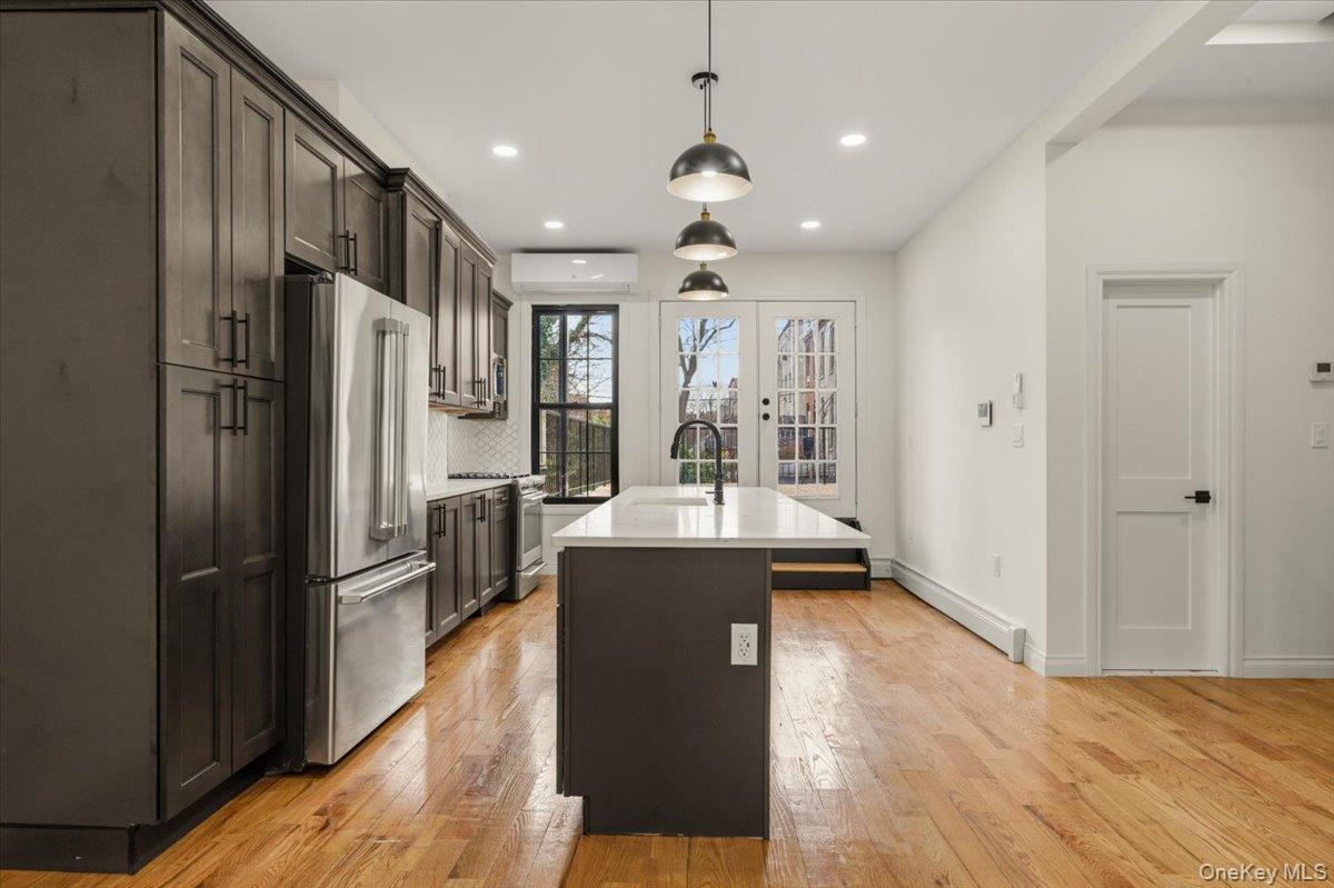 Single Family Malcolm X  Brooklyn, NY 11233, MLS-975649-6