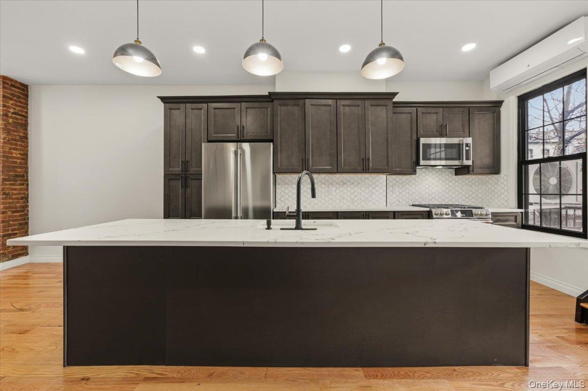 Single Family Malcolm X  Brooklyn, NY 11233, MLS-975649-9