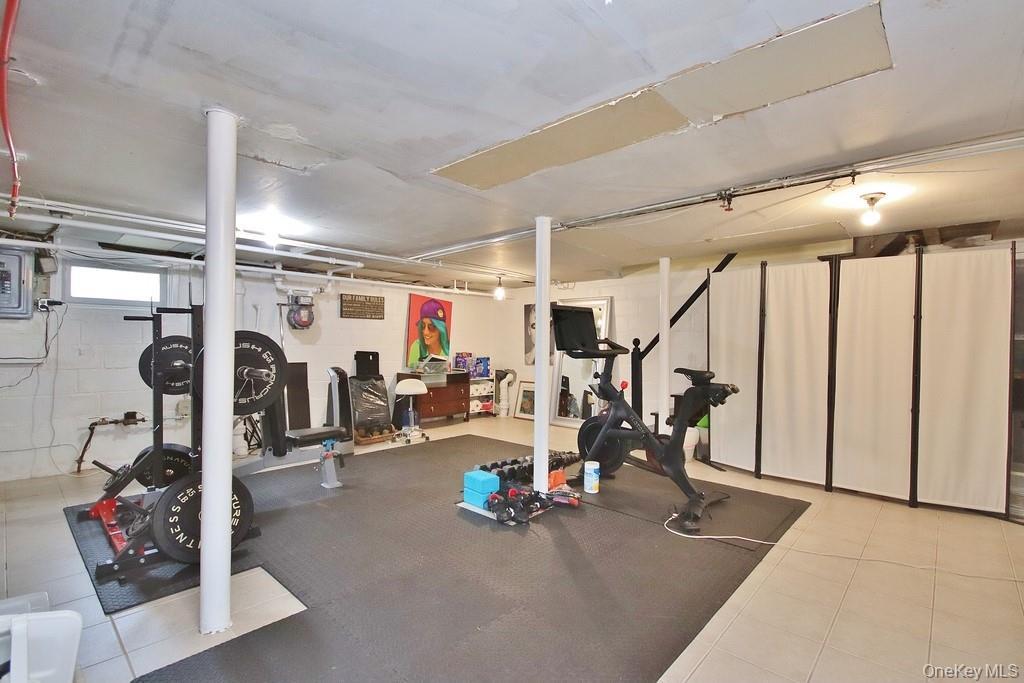 Single Family Haines Westchester County, NY 10573, MLS-975662-28