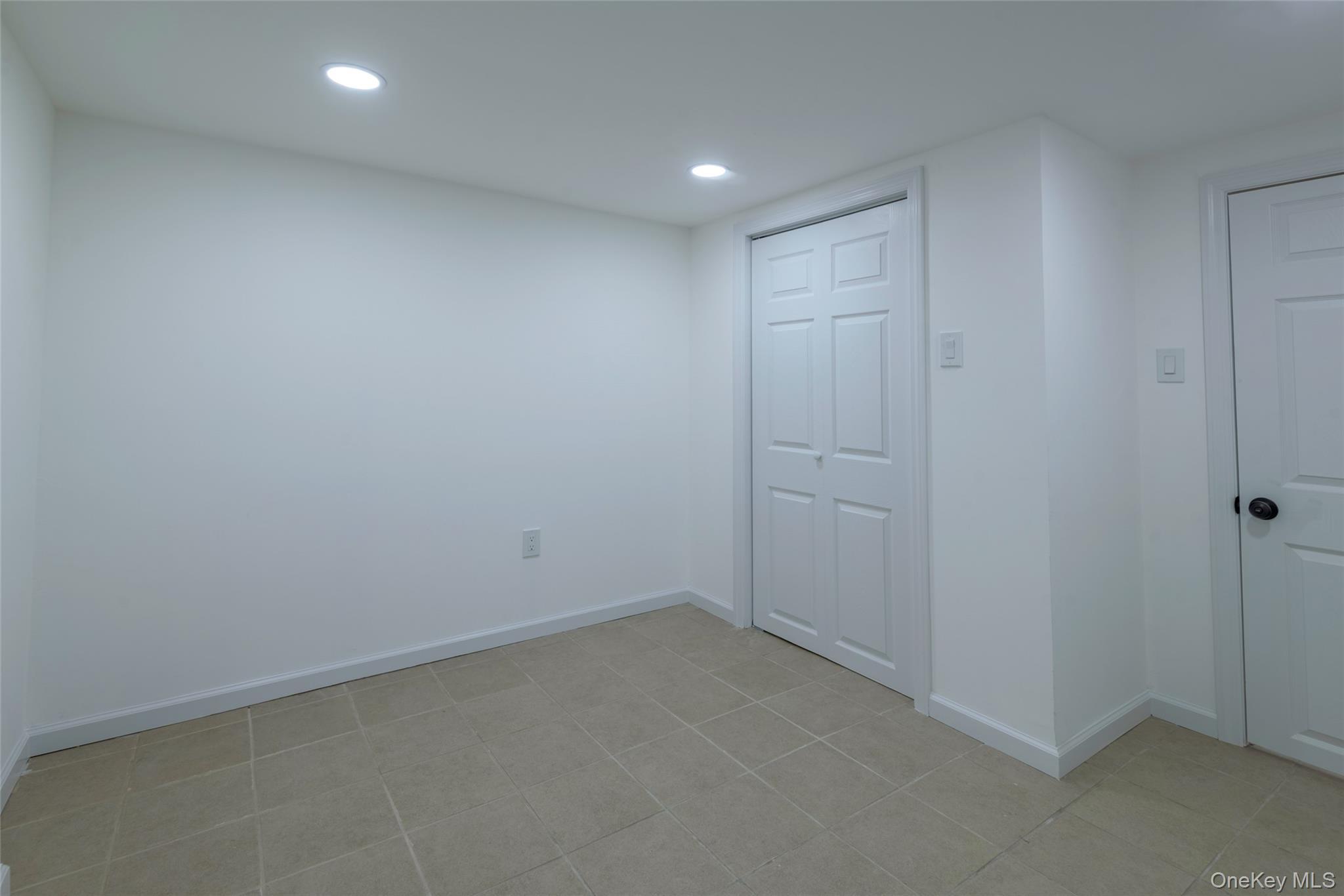 Single Family 23rd  Suffolk County, NY 11798, MLS-975691-16