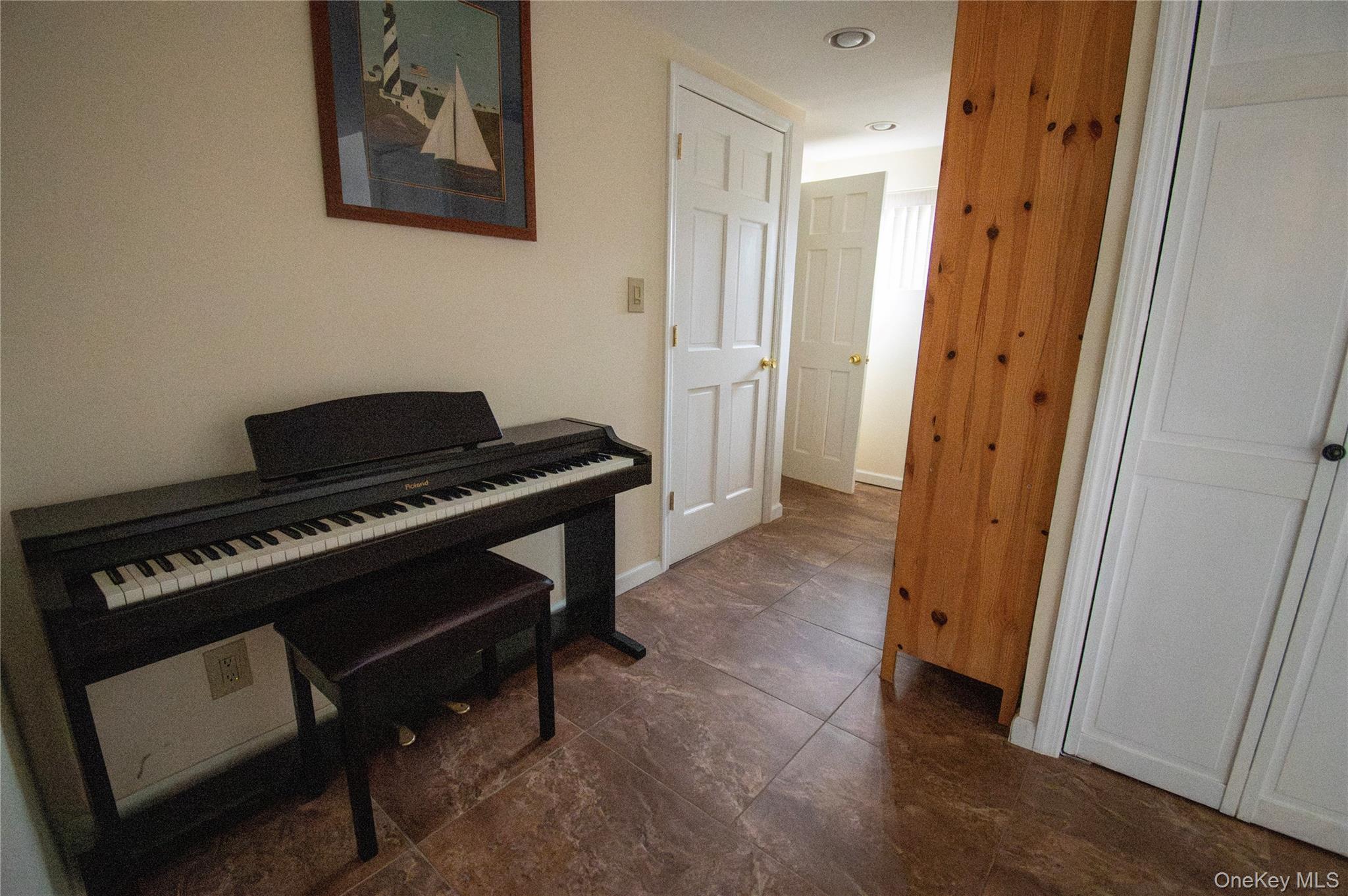 Single Family 2nd  Nassau County, NY 11520, MLS-975694-24