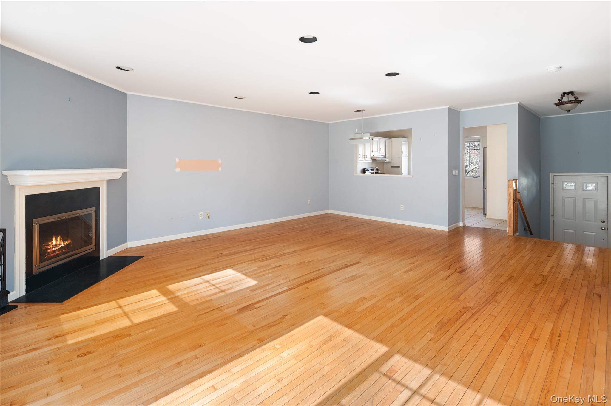 Single Family Regent  Westchester County, NY 10549, MLS-975699-13