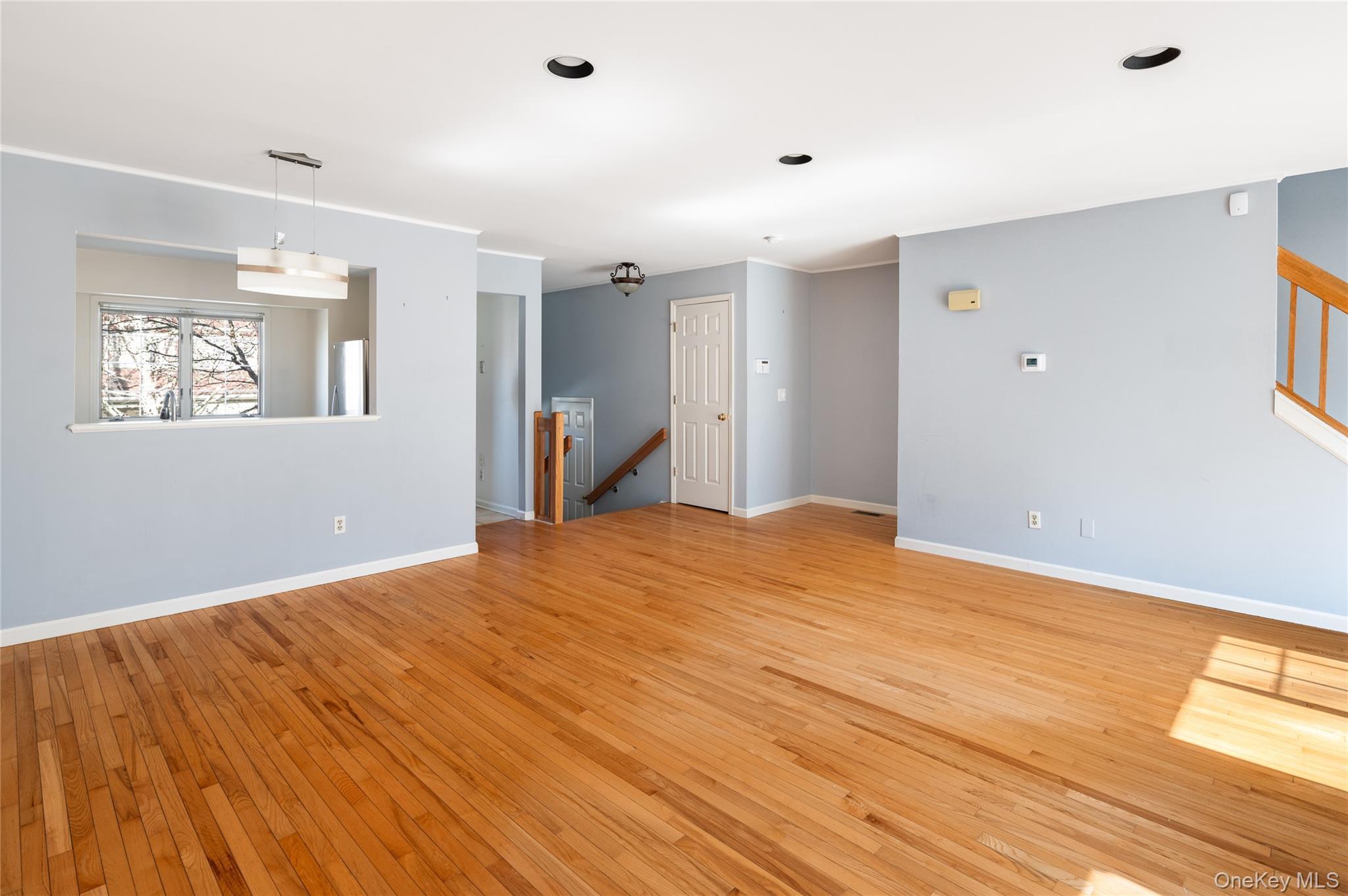 Single Family Regent  Westchester County, NY 10549, MLS-975699-16