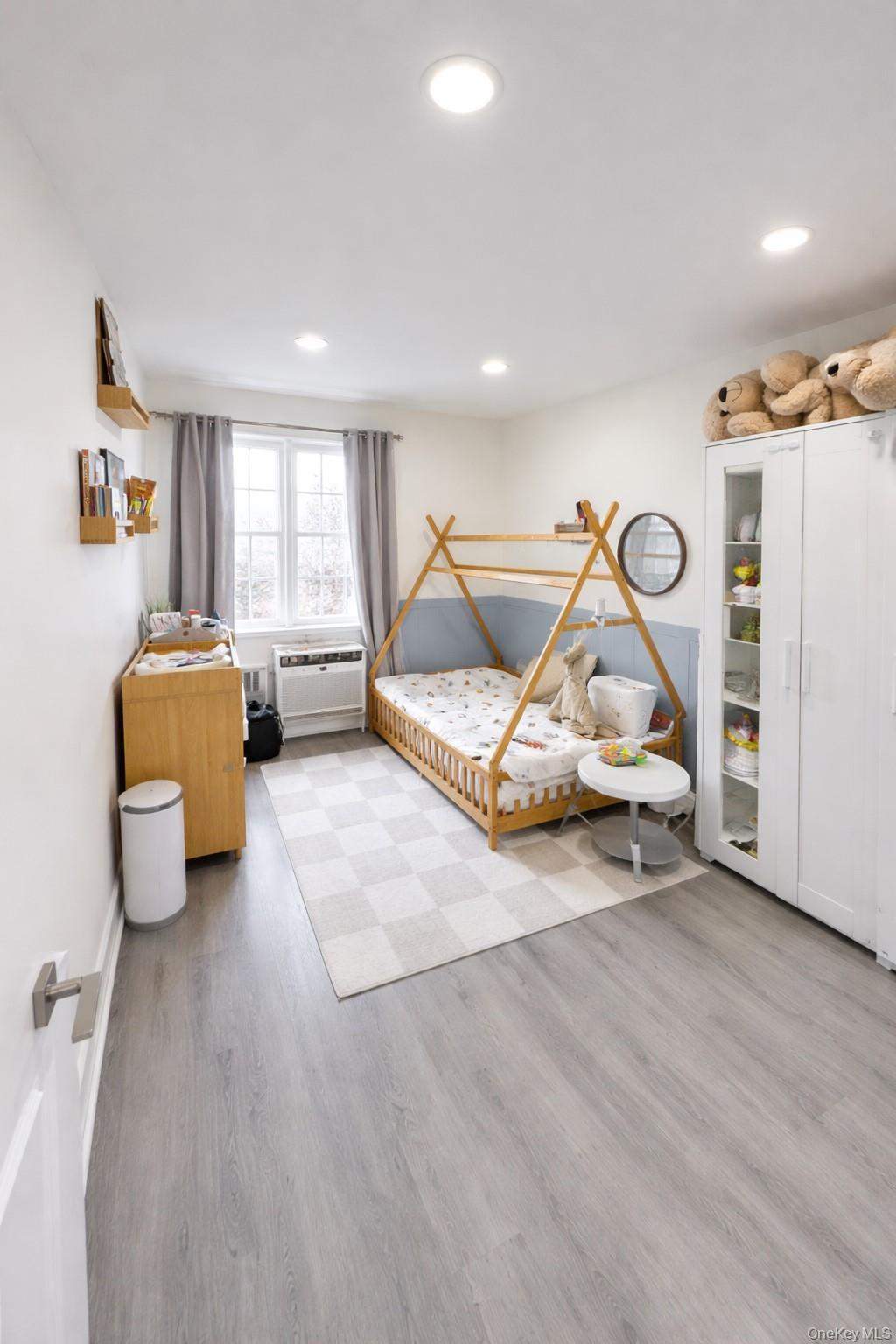 Condo 84th  Queens, NY 11414, MLS-975700-13