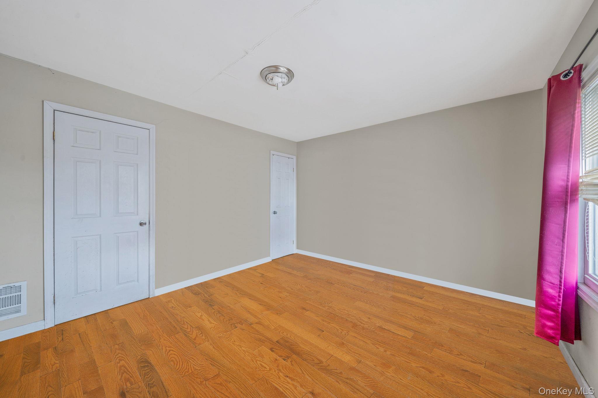 Single Family Foch  Queens, NY 11434, MLS-975704-10