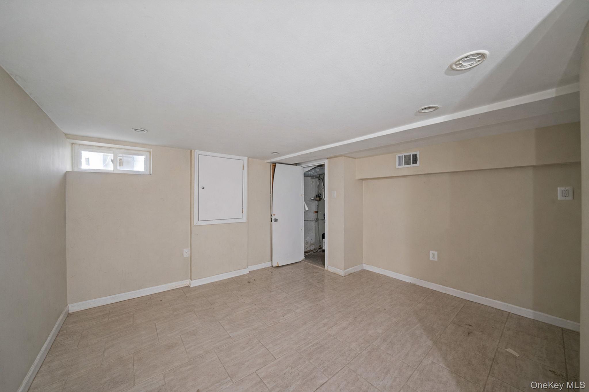 Single Family Foch  Queens, NY 11434, MLS-975704-14