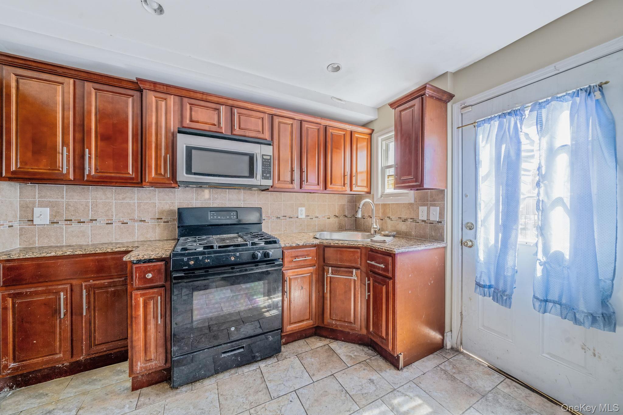 Single Family Foch  Queens, NY 11434, MLS-975704-7