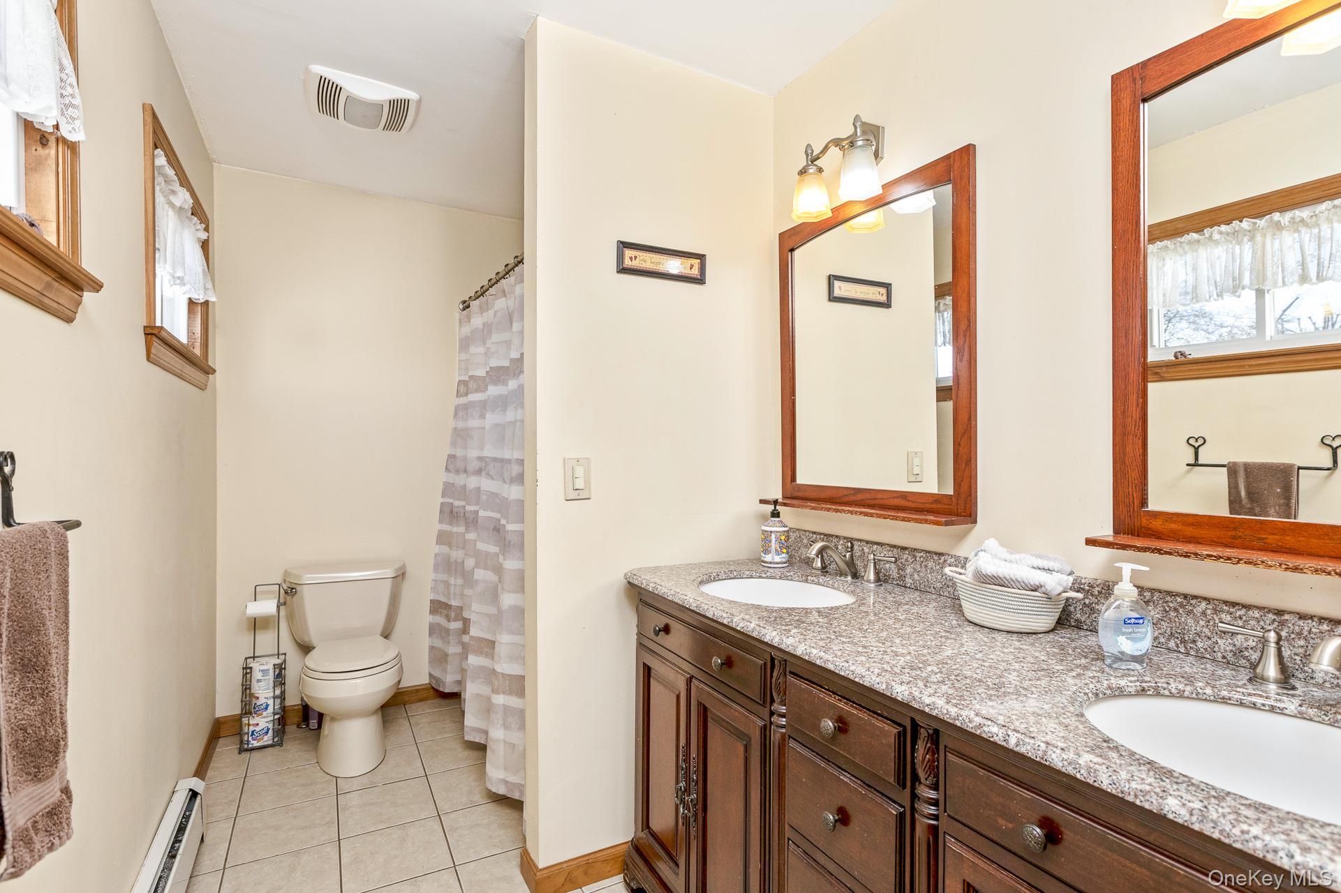 Single Family Oak  Suffolk County, NY 11763, MLS-975705-15