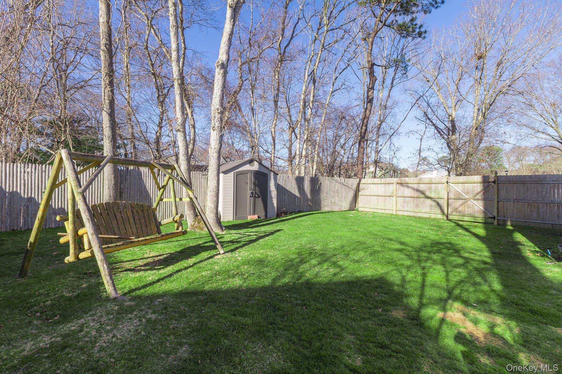 Single Family Oak  Suffolk County, NY 11763, MLS-975705-19