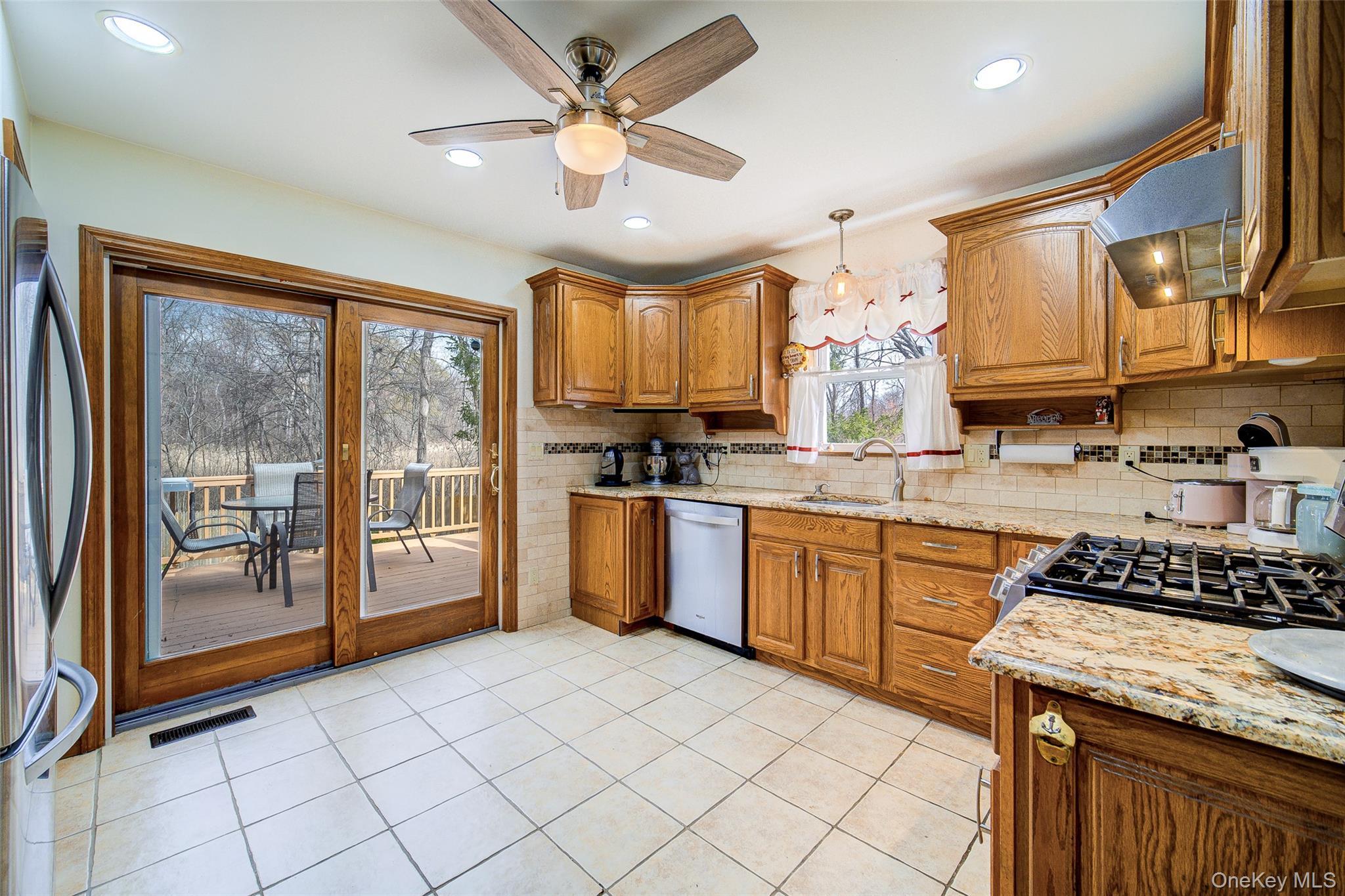 Single Family Lake Dutchess County, NY 12533, MLS-975708-19