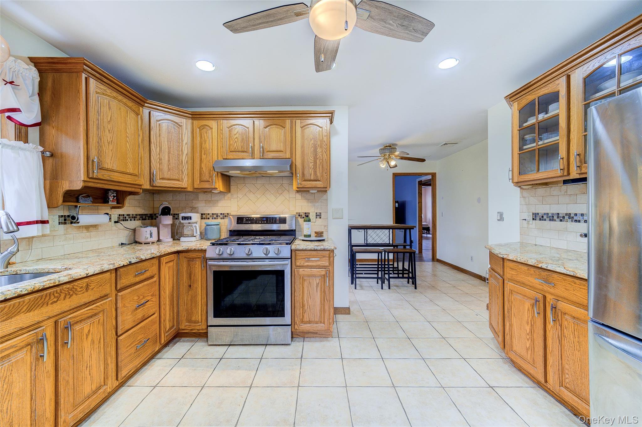 Single Family Lake Dutchess County, NY 12533, MLS-975708-21