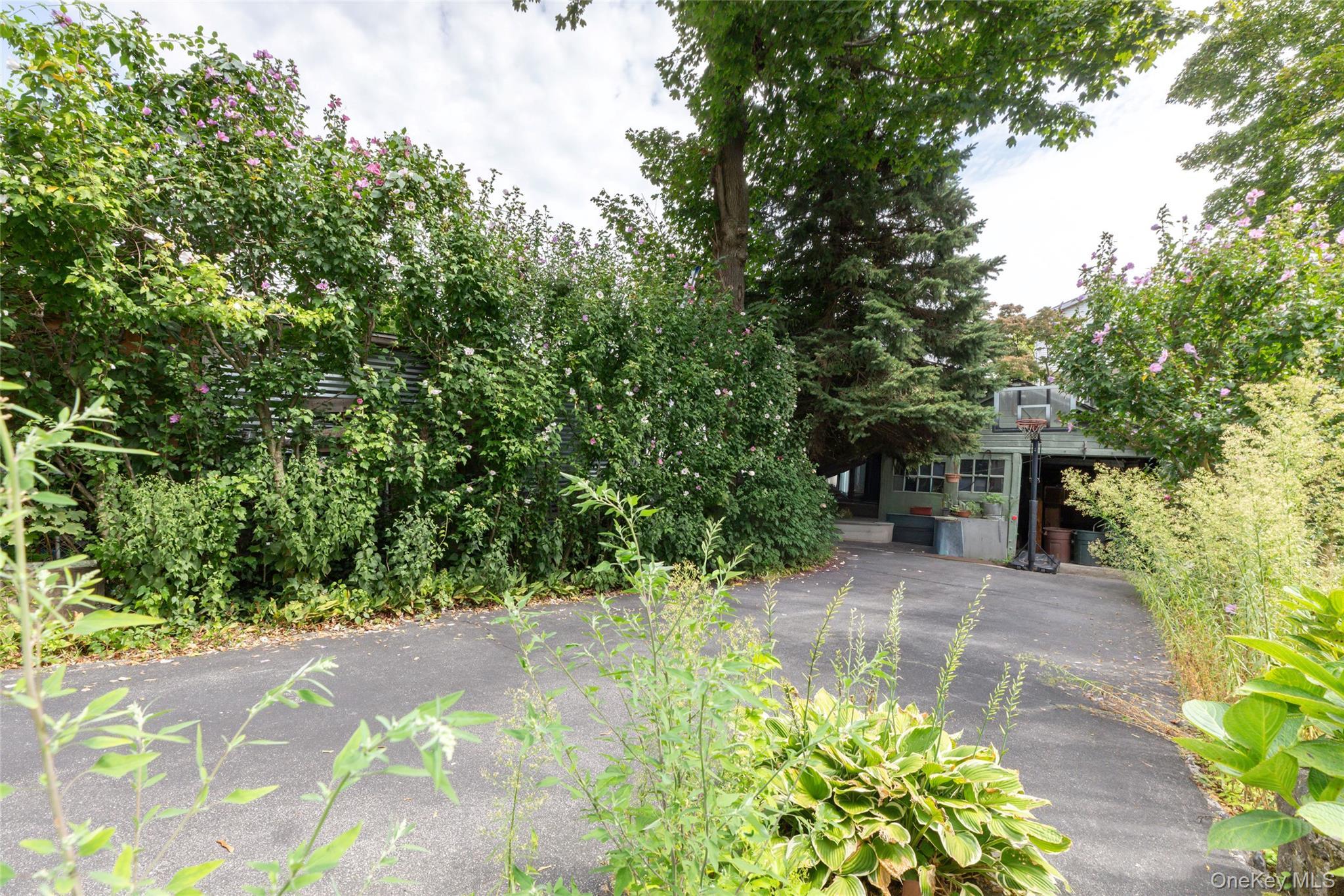 Single Family Willett  Westchester County, NY 10573, MLS-975721-26