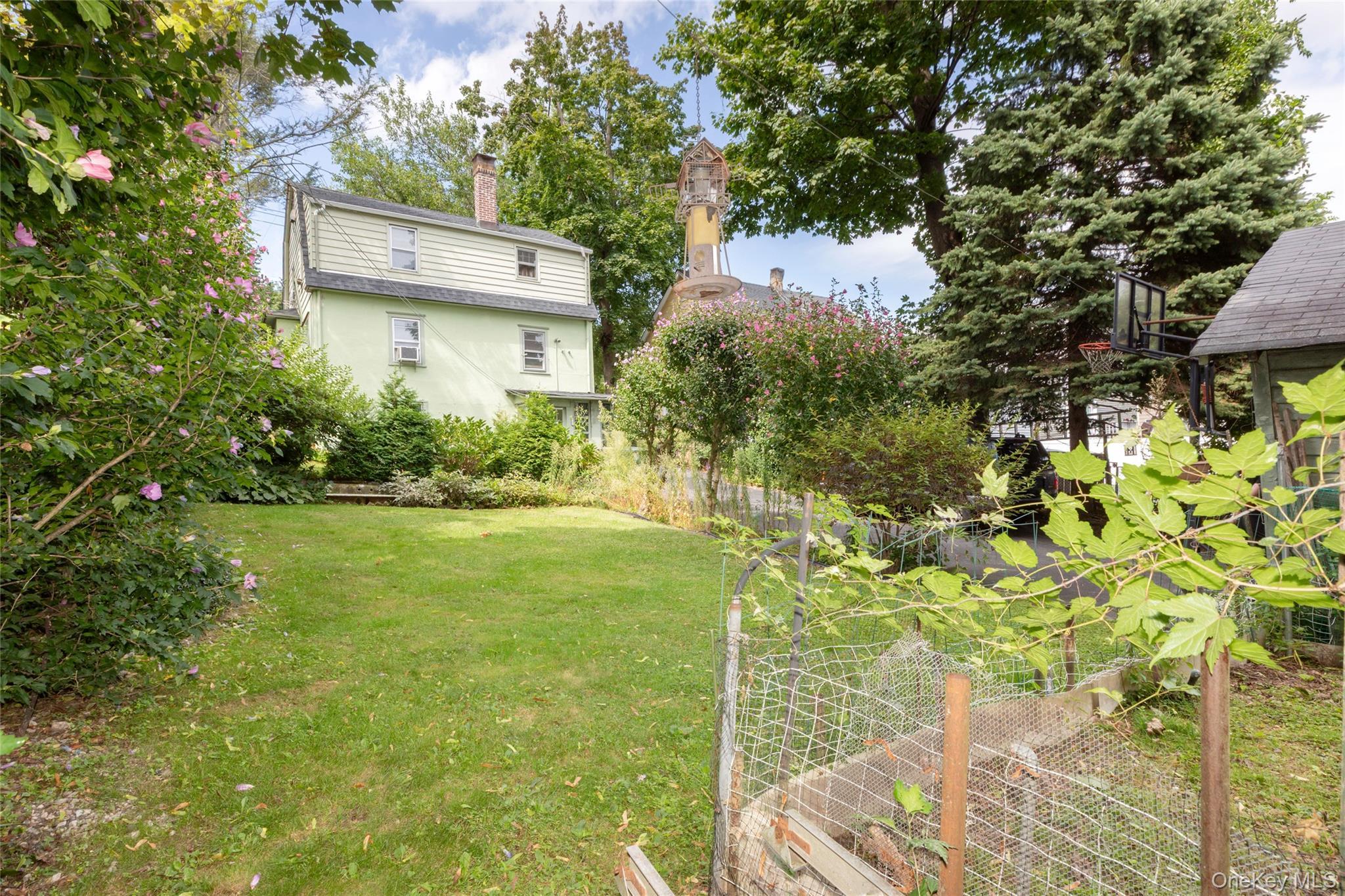 Single Family Willett  Westchester County, NY 10573, MLS-975721-27