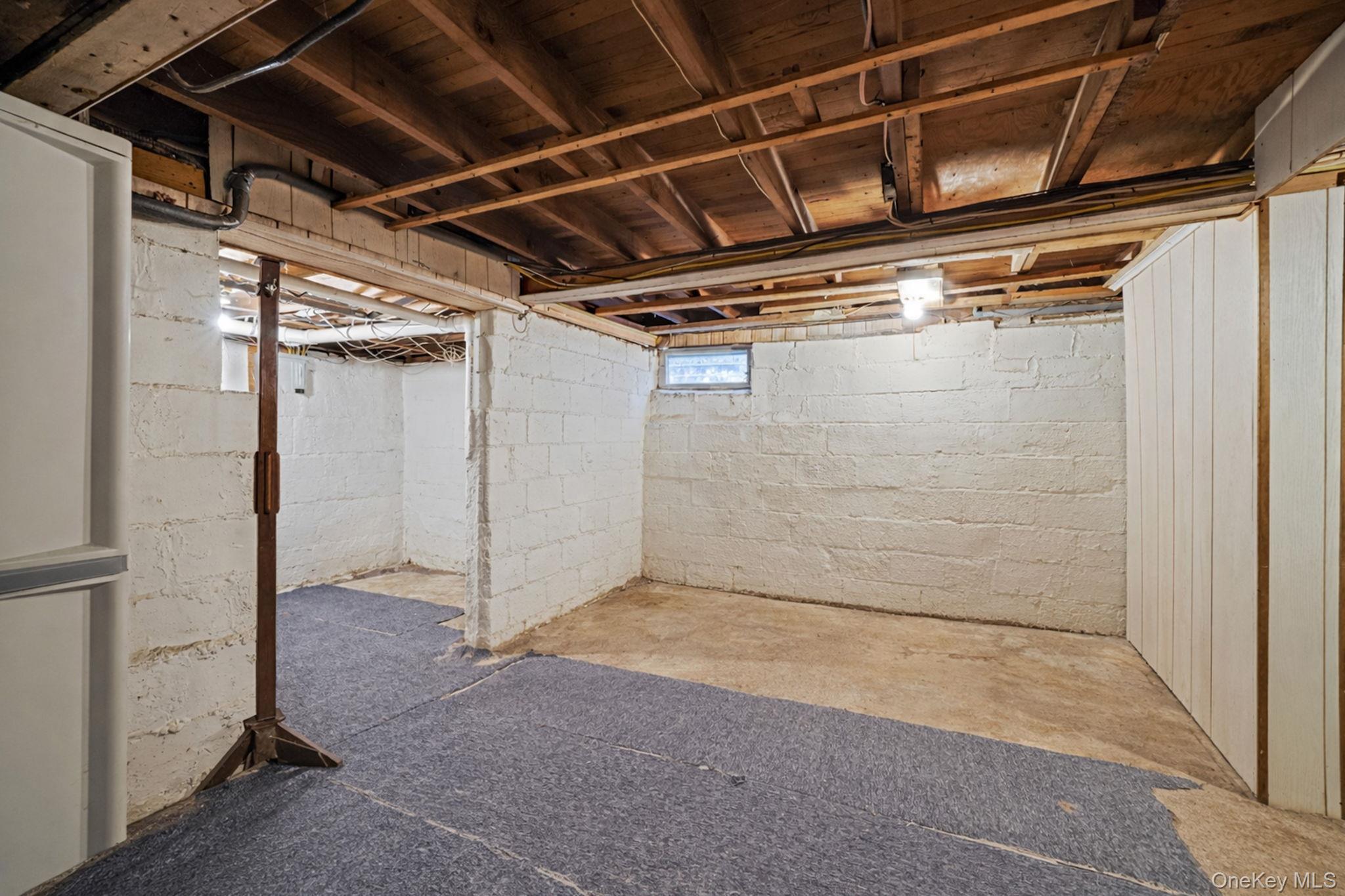 Single Family Rosemont  Suffolk County, NY 11738, MLS-975733-25