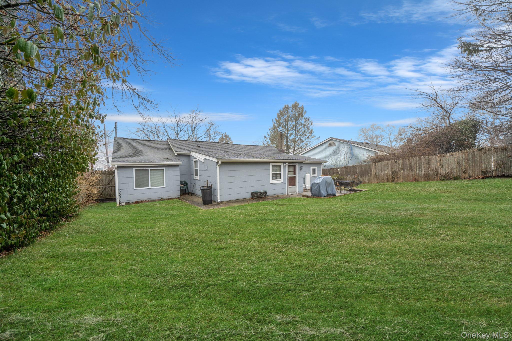 Single Family Rosemont  Suffolk County, NY 11738, MLS-975733-31